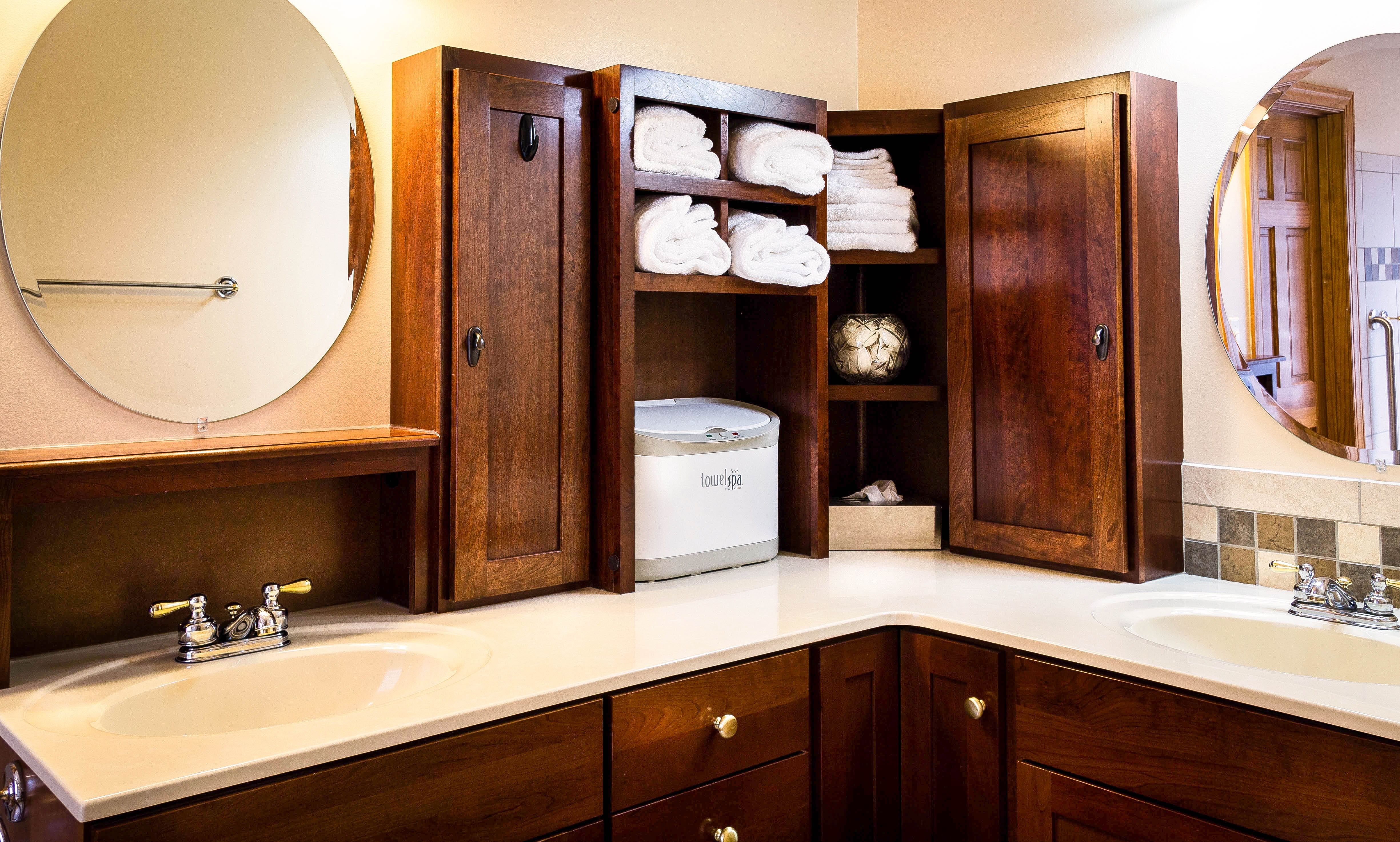 mirror, cabinets, storage, indoors, wealth, faucet, home interior, towel warmer, bathroom sink, hygiene, wood - material, sinks, household equipment, shelves, HD Wallpaper