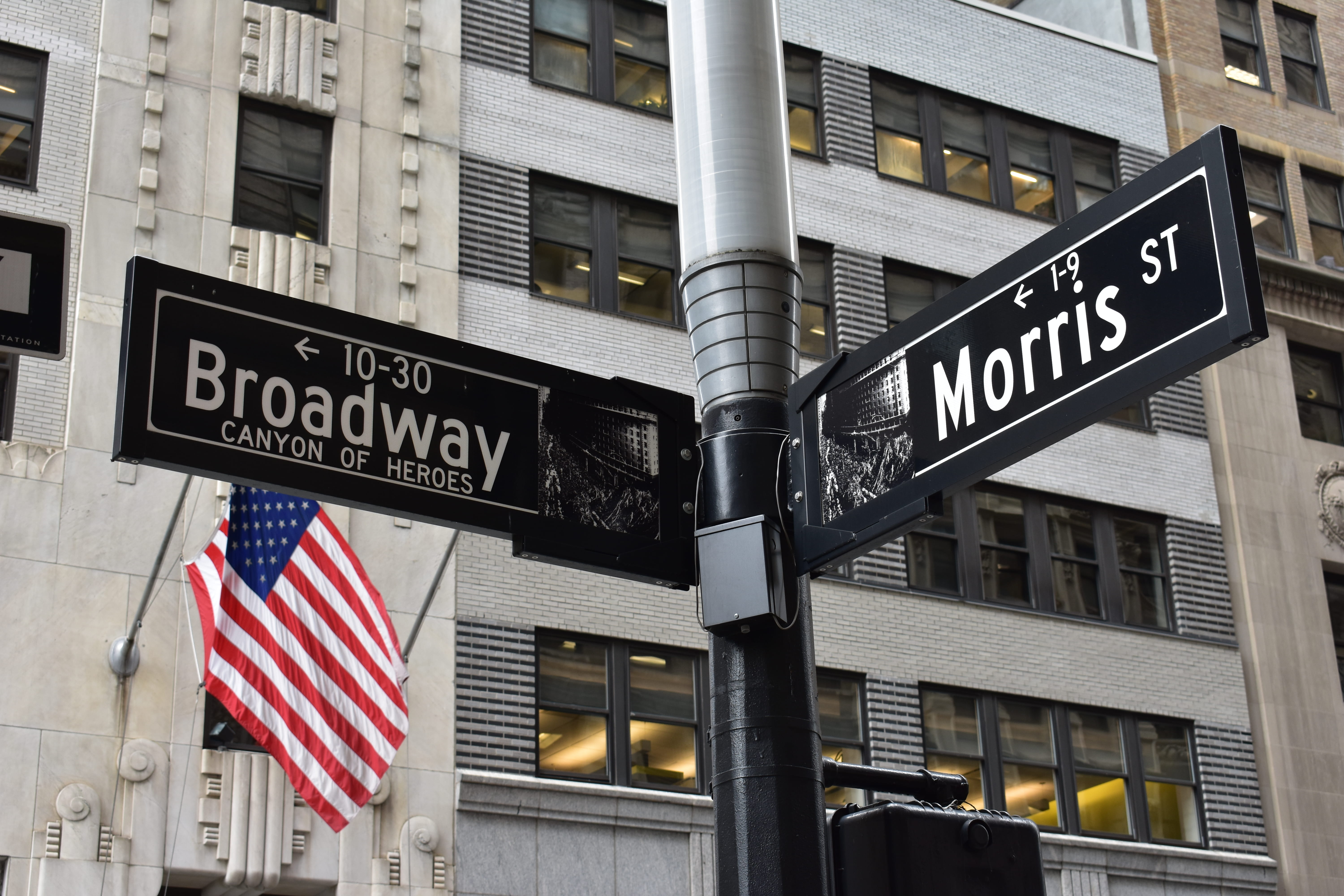 building, flag, sign, u, low angle view, day, outdoors, signage, building exterior, morris, text, communication, glass, information, close -up, cityscape, HD Wallpaper