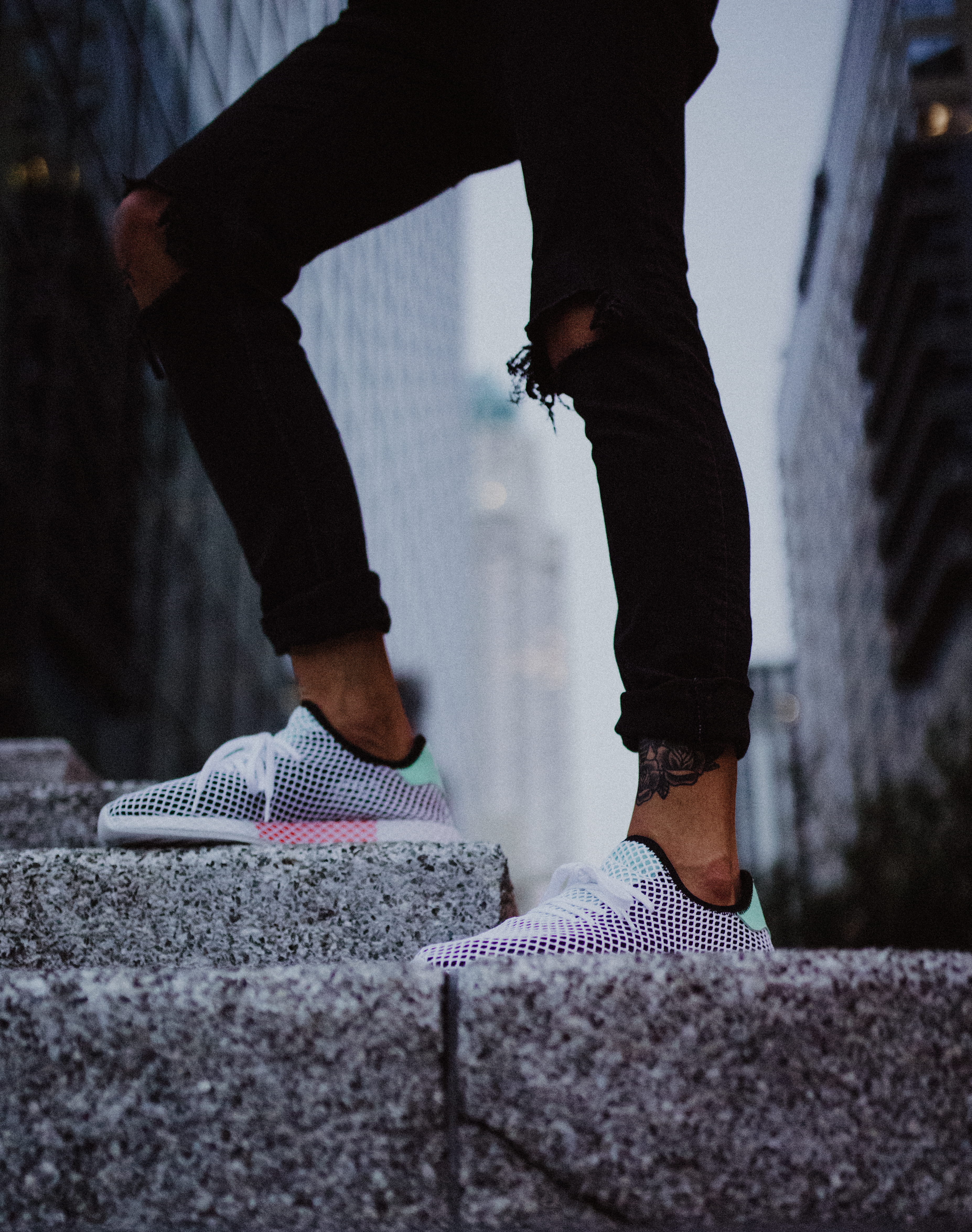 action, sports Clothing, one Person, women, explore, tattoo, copy Space, colourful, tattooed, muscular Build, shoes, practicing, healthy Lifestyle, portrait, Phone HD Wallpaper