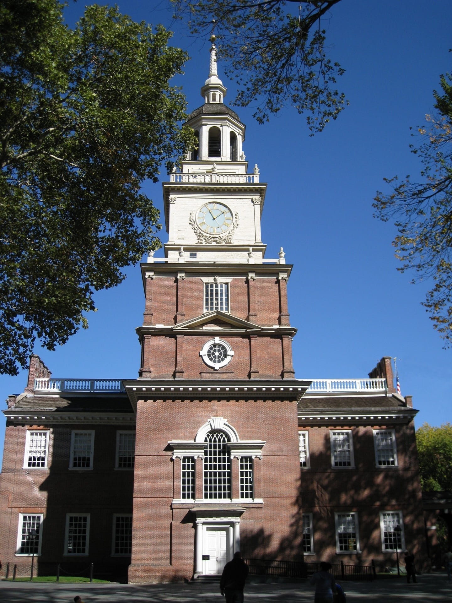clock, declaration of independence, time, philadelphia, low angle view, building, spirituality, trees, spire, building exterior, Independence Hall, Steeple, Phone HD Wallpaper