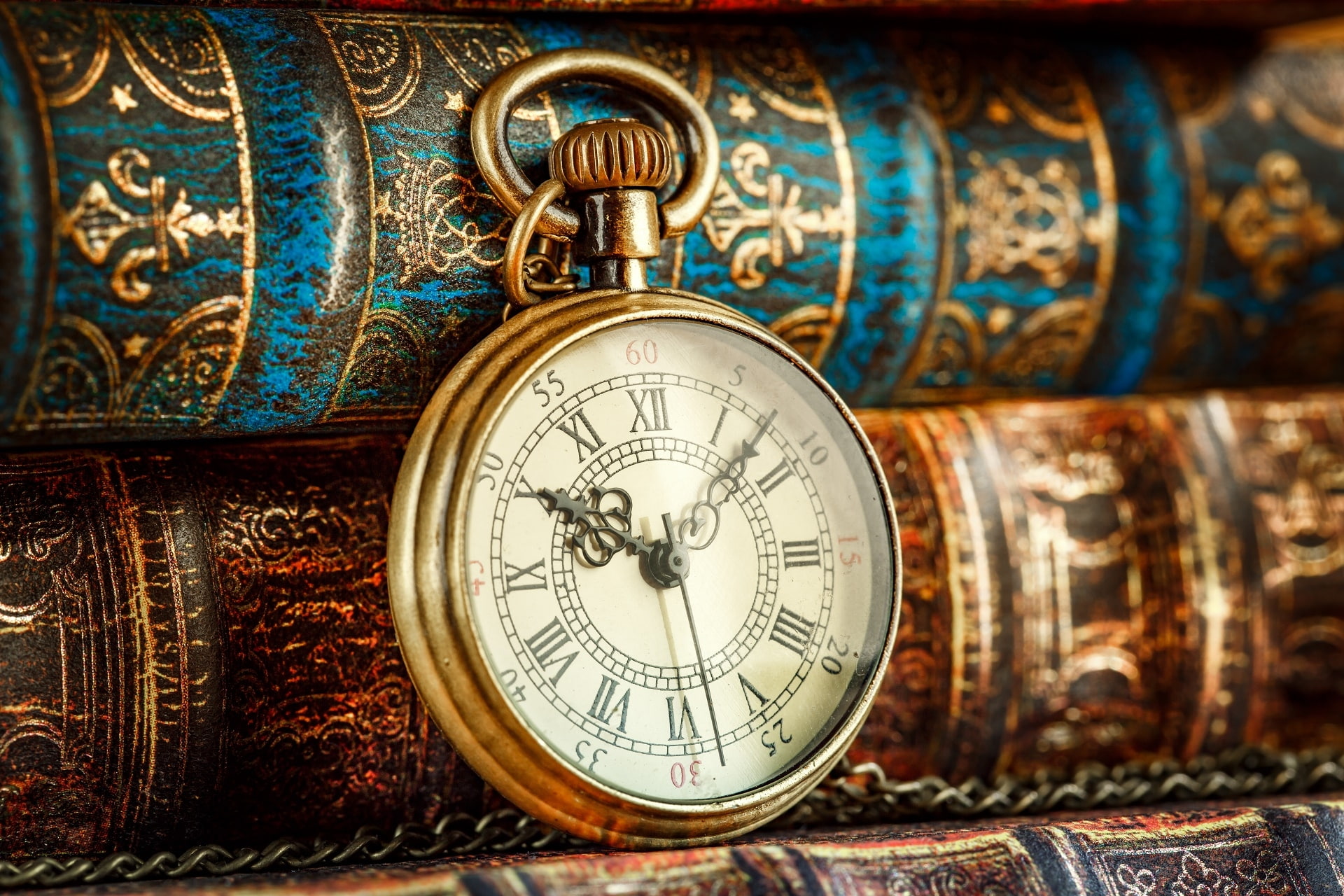 1080P, the past, antique, minute hand, ornate, roman numeral, history, number, pattern, accuracy, focus on foreground, time, Others, indoors, no people, HD Wallpaper