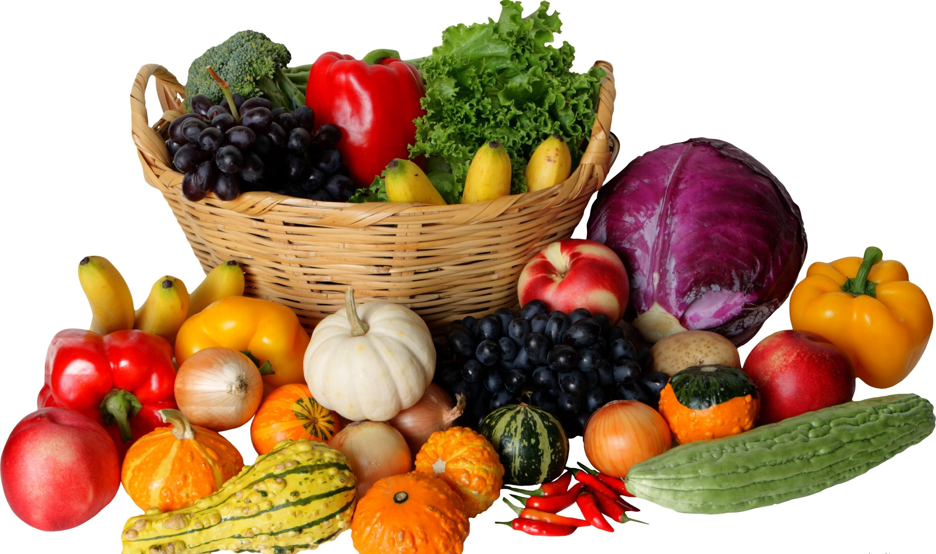 strawberry, vegetable, wellbeing, bell pepper, 2K, food and drink, studio shot, variation, pepper, berry fruit, Basket, multi colored, Vegetables, food, HD Wallpaper