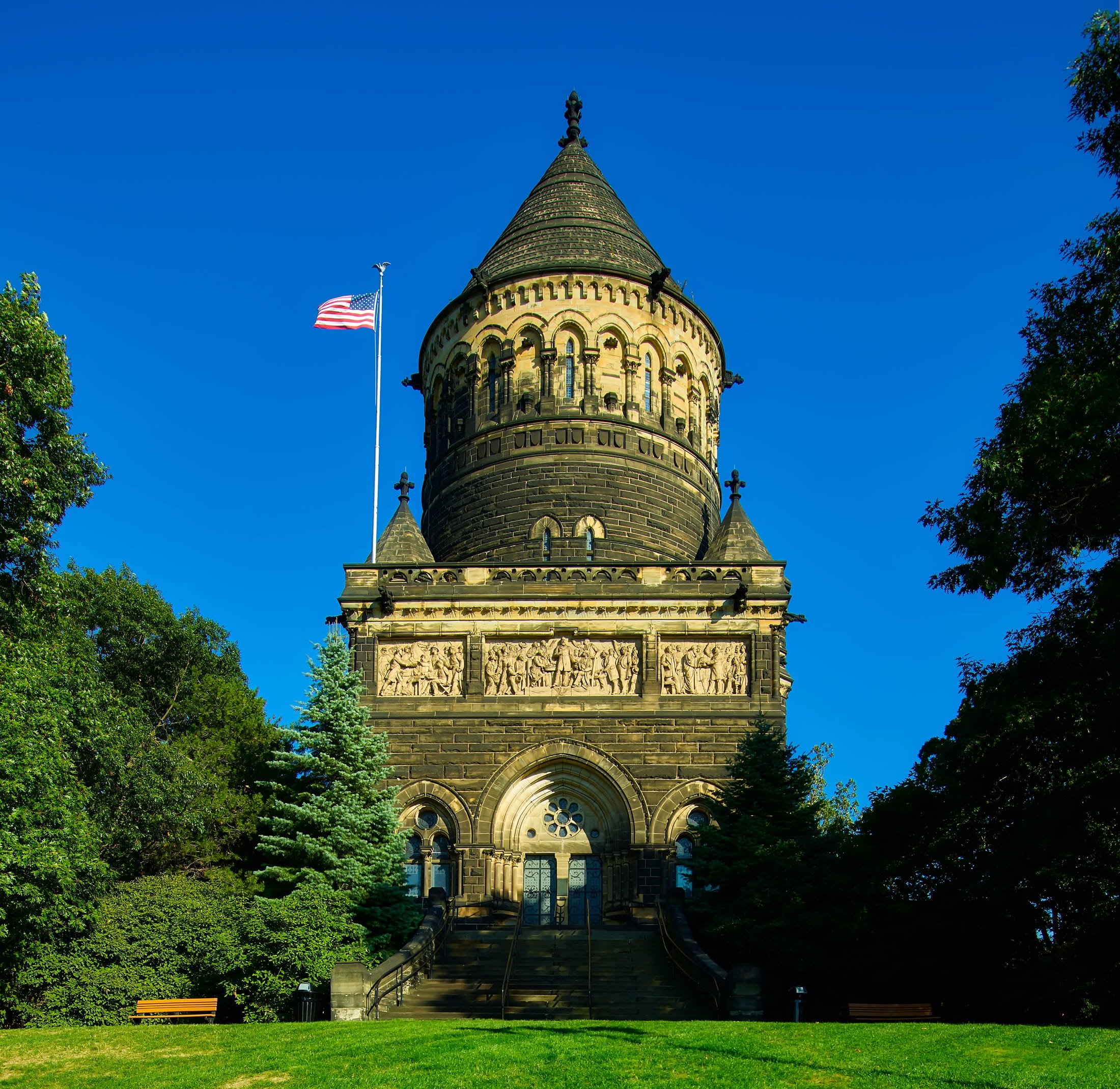 plant, ohio, nature, architecture, flag, day, Memorial, Garfield, united states, built structure, clear sky, president, Grave, grass, no people, mausoleum, HD Wallpaper
