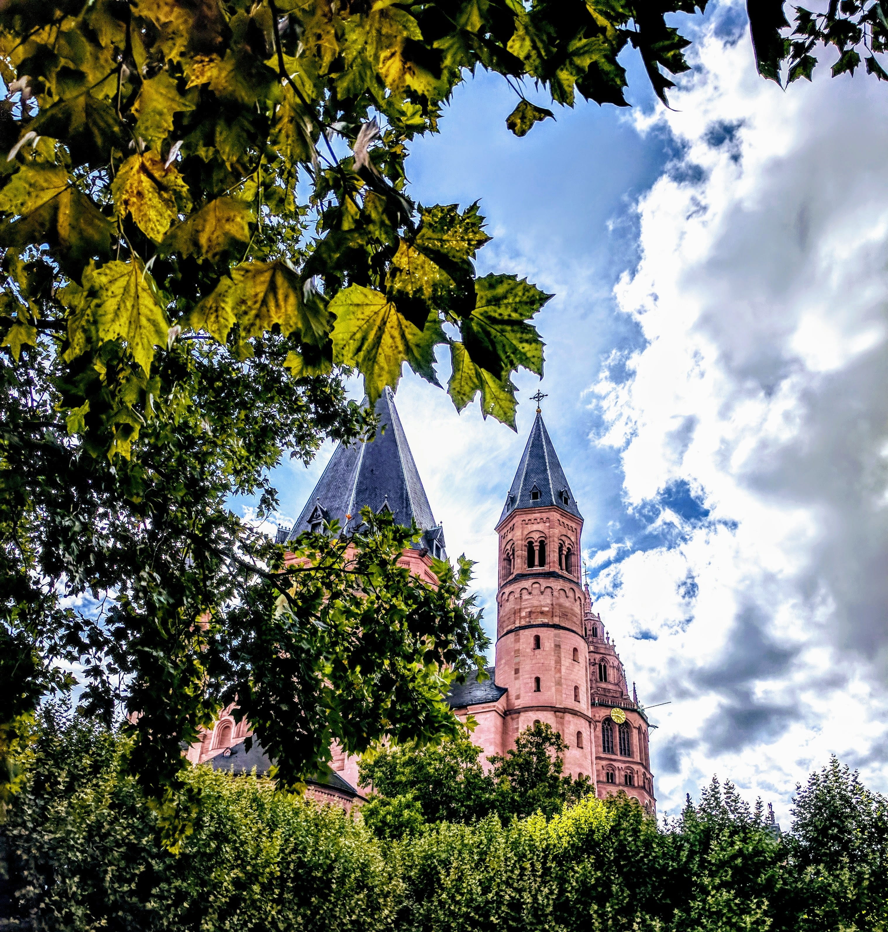 no people, structures, place of worship, outdoors, jesus, belief, brick, sky, monument, low angle view, tourism, historic center, tower, dom, plant, culture, Phone HD Wallpaper