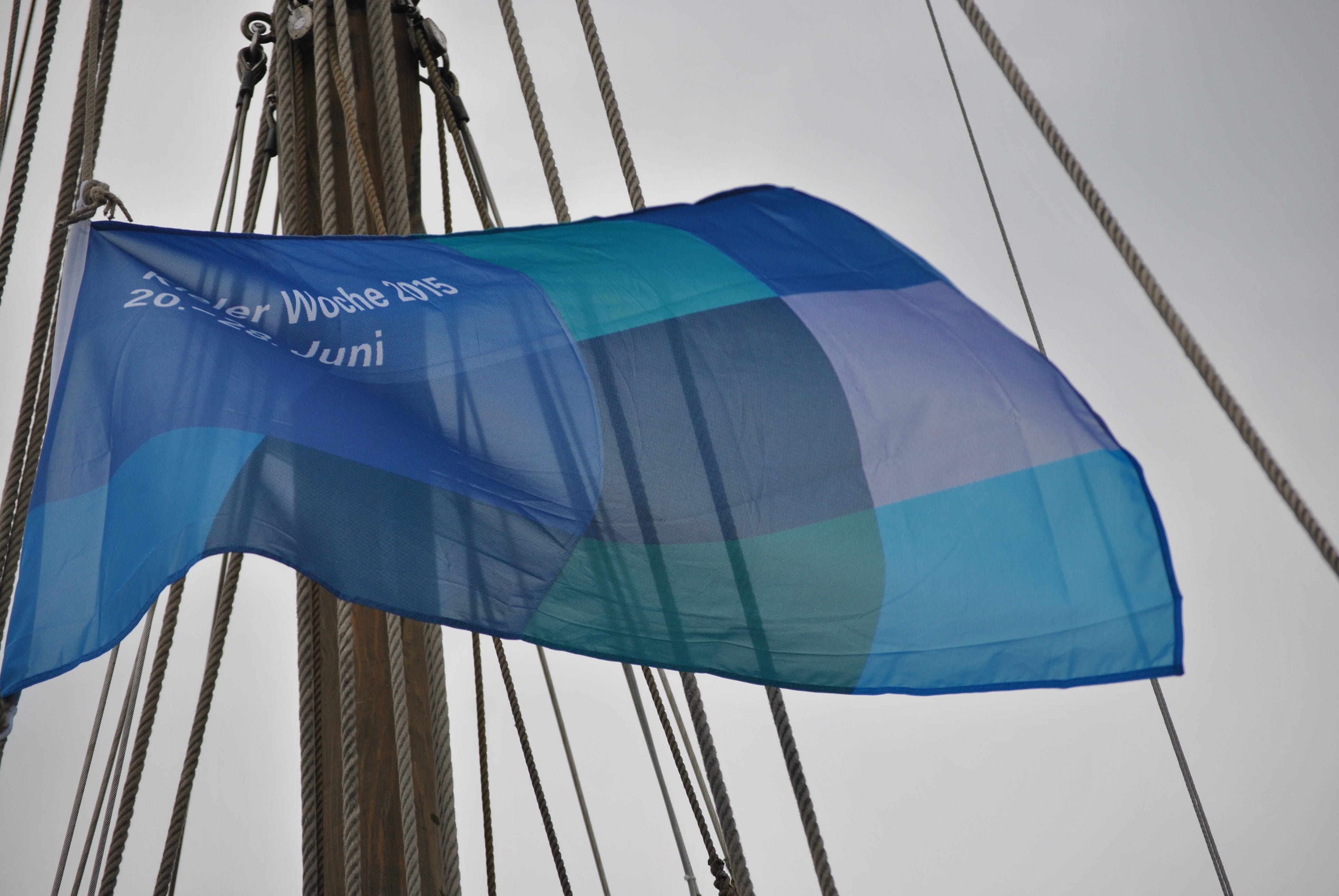 sky, textile, mast, no people, blue, rope, text, multi colored, 4K, Kiel Week, sailboat, clear sky, patriotism, sign, low angle view, close-up, nature, HD Wallpaper
