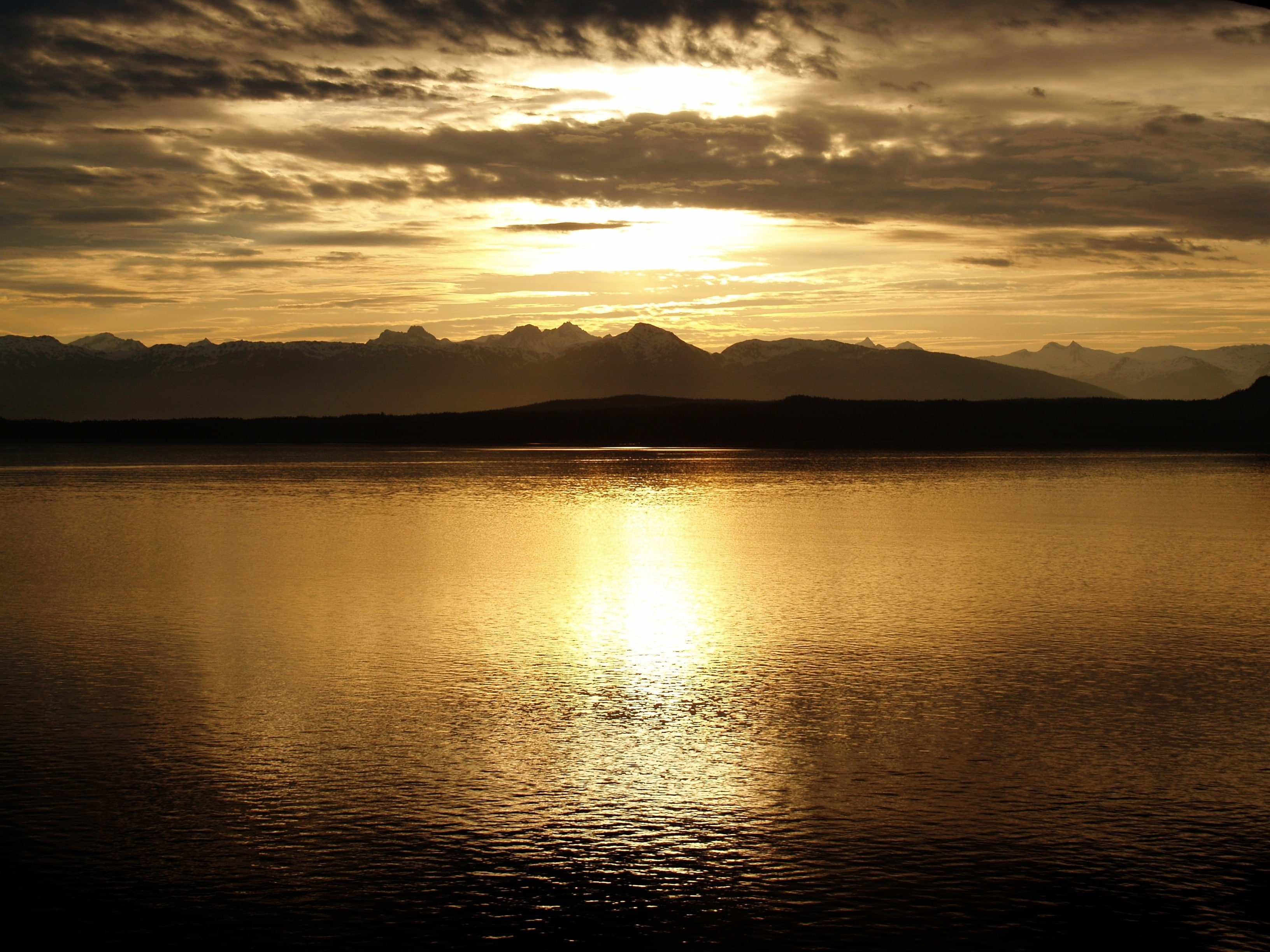 clouds, dusk, mountains, royalty, mountain, lake, range, free, sunrise, water, images, landscape, dawn, sky, nature, sunset, 2K, HD Wallpaper