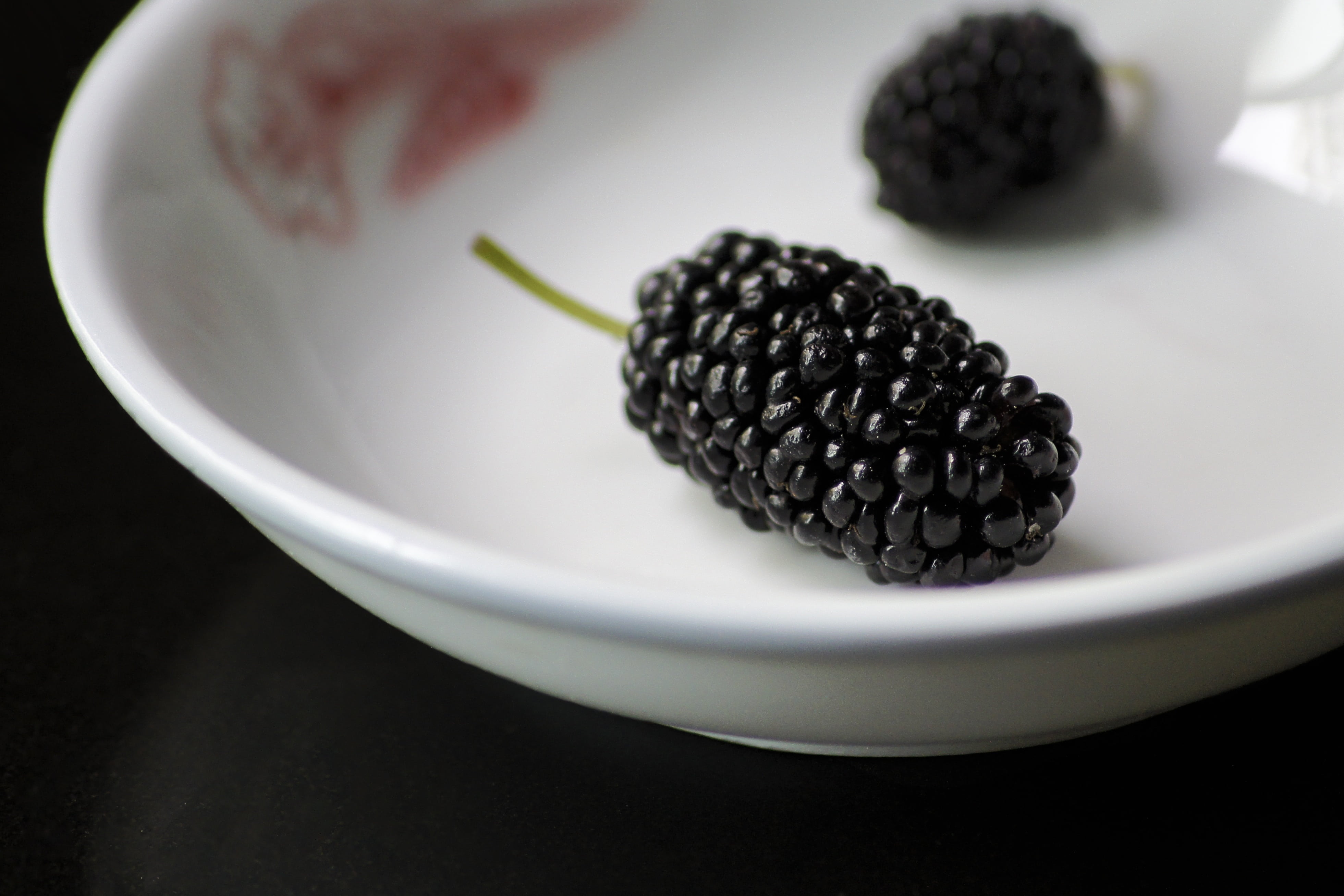 luxury, healthy lifestyle, high angle view, bowl, raspberry, food, caviar, table, 4K, white, mulberry, black, still life, ripe, black color, lychee, crockery, HD Wallpaper