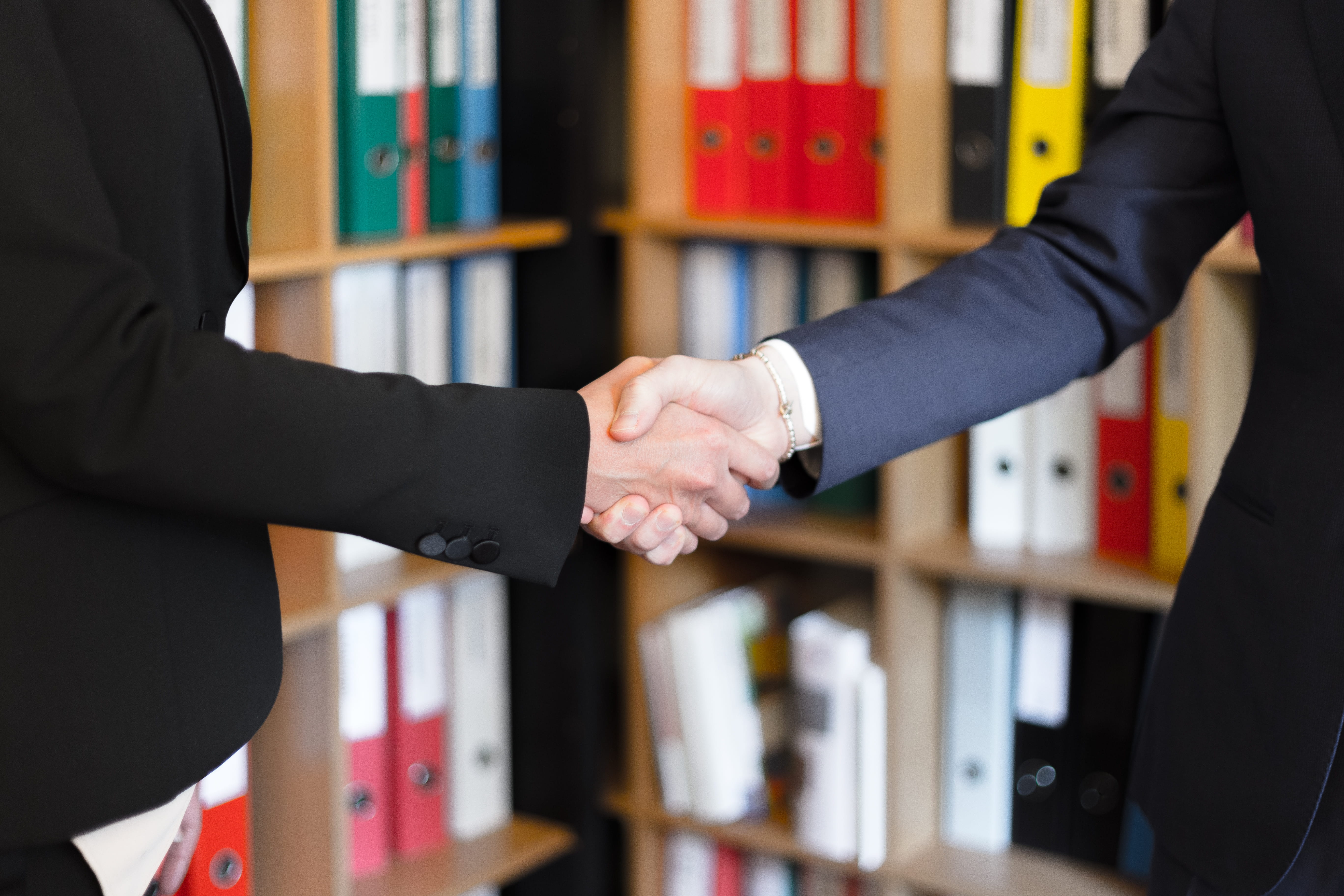 hands, standing, books, people, cooperation, teamwork, room, corporate business, blurred background, greeting, agreement, two, suit, coworker, indoors, HD Wallpaper