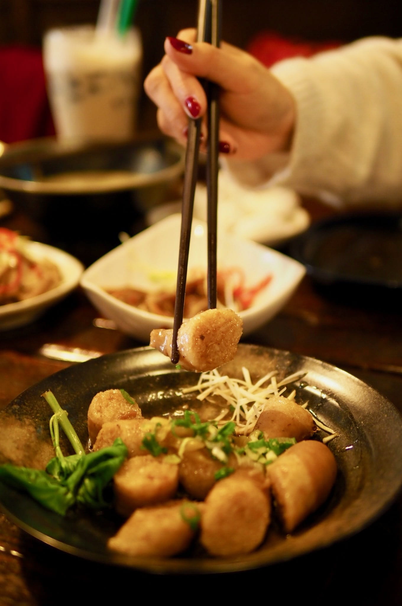 chinese food, selective focus, chopsticks, gourmet, chinese cuisine, plate, meals, business, vegetable, meat, one person, crockery, dining, 1080P, preparing food, Phone HD Wallpaper