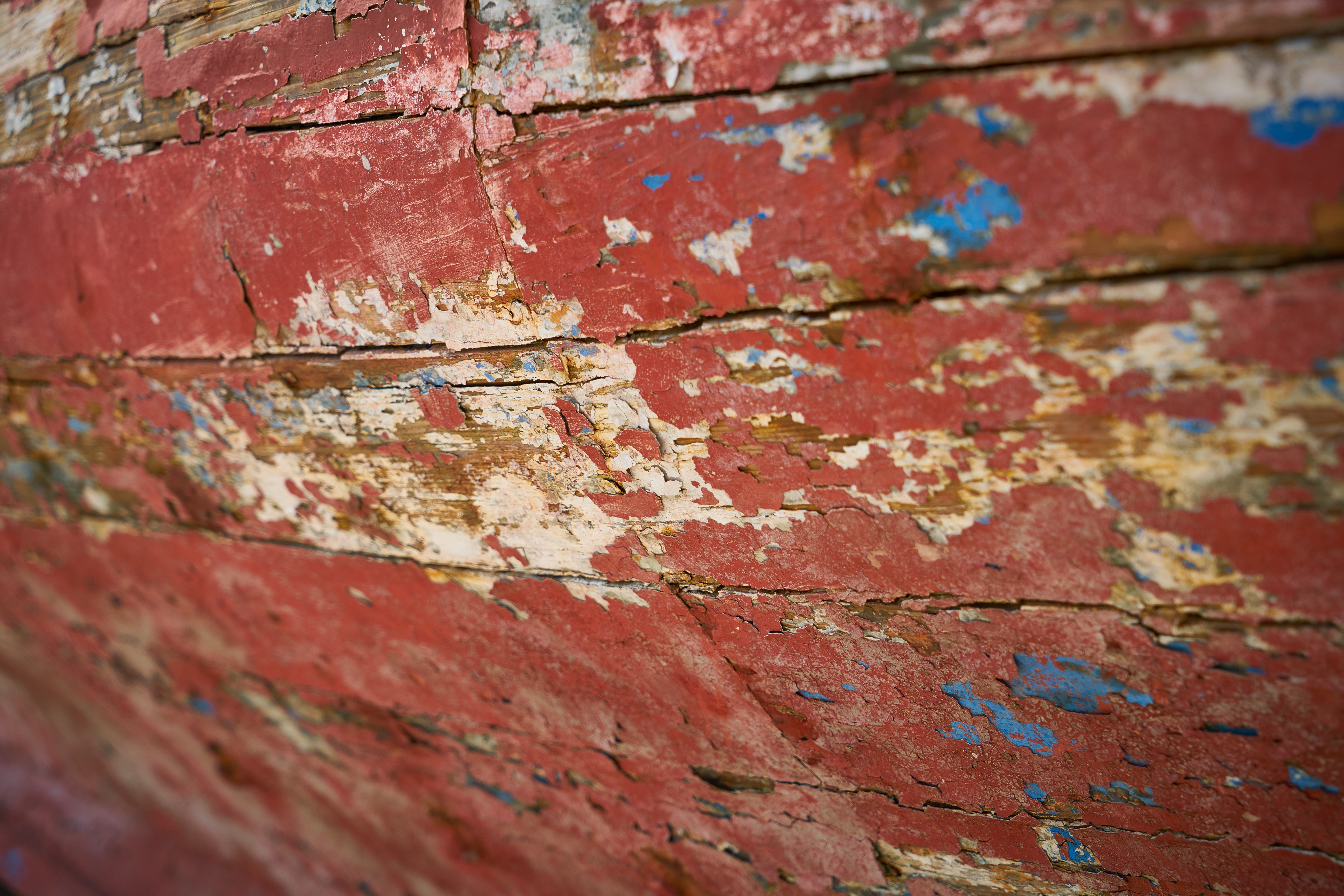 detail, vivid color, motif, natural, texture, weathered, table, painted, furniture, perspective, wall, flooring, red, pattern, wood-fibre boards, damaged, HD Wallpaper