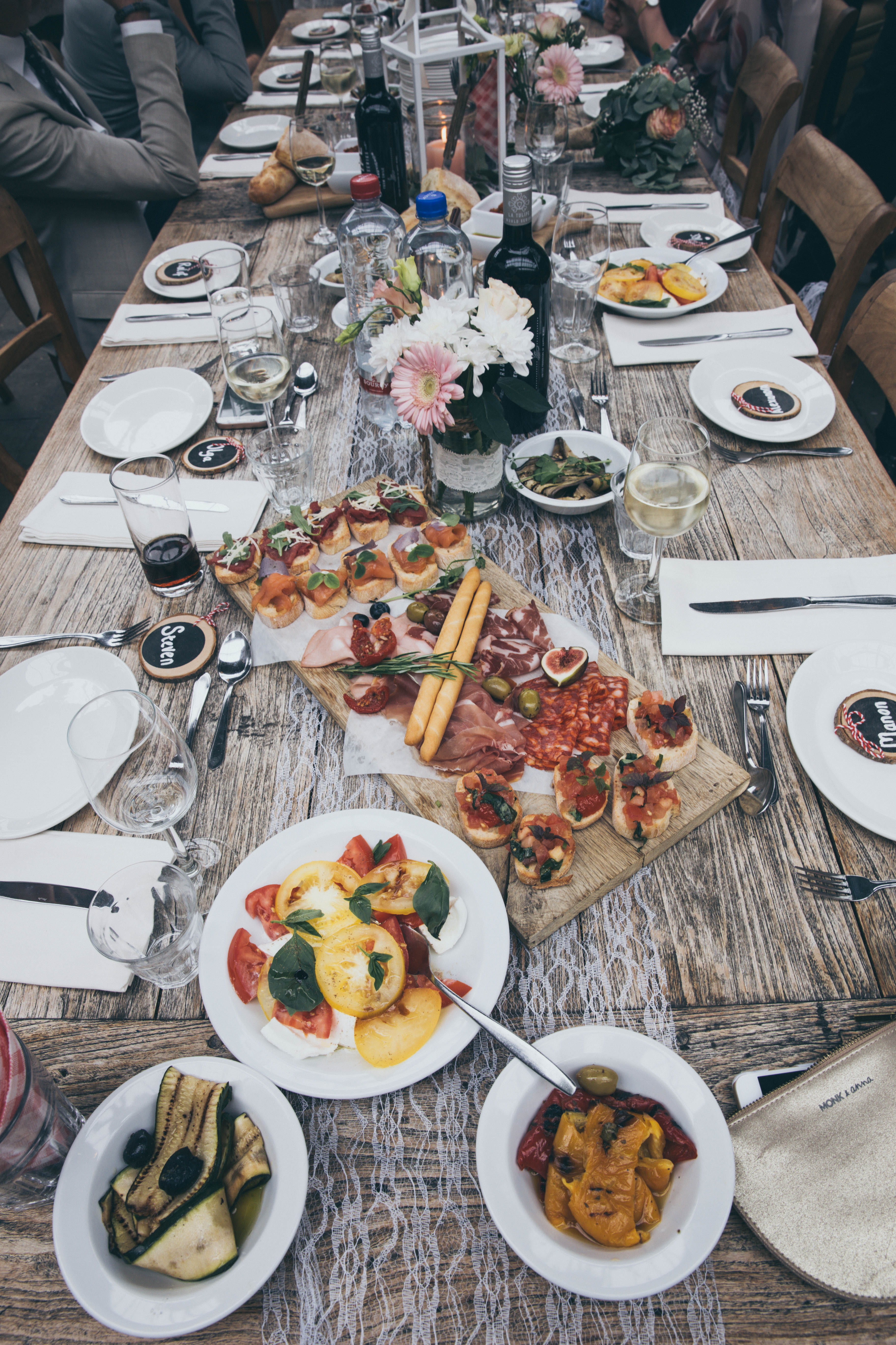 vase, appetizer, crockery, cheese, dish, celebration, assorted, plate, pepperoni, food, elegance, dining, outdoors, restaurant, wine, lunch, decoration, Phone HD Wallpaper