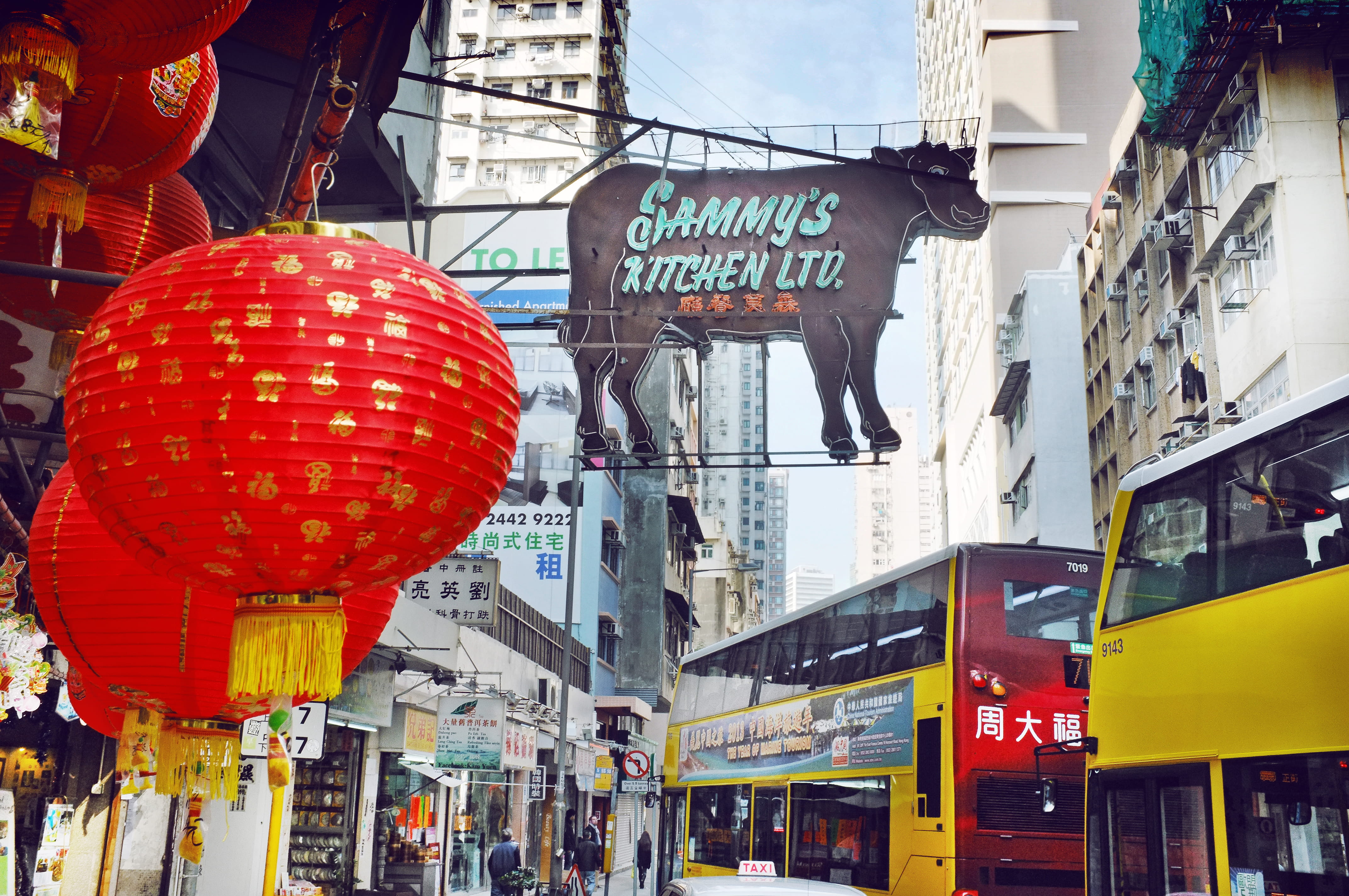 city, 4K, signage, text, double, western script, yellow, travel, nature, day, built structure, cultures, bus, deck, china - East Asia, travel Destinations, HD Wallpaper