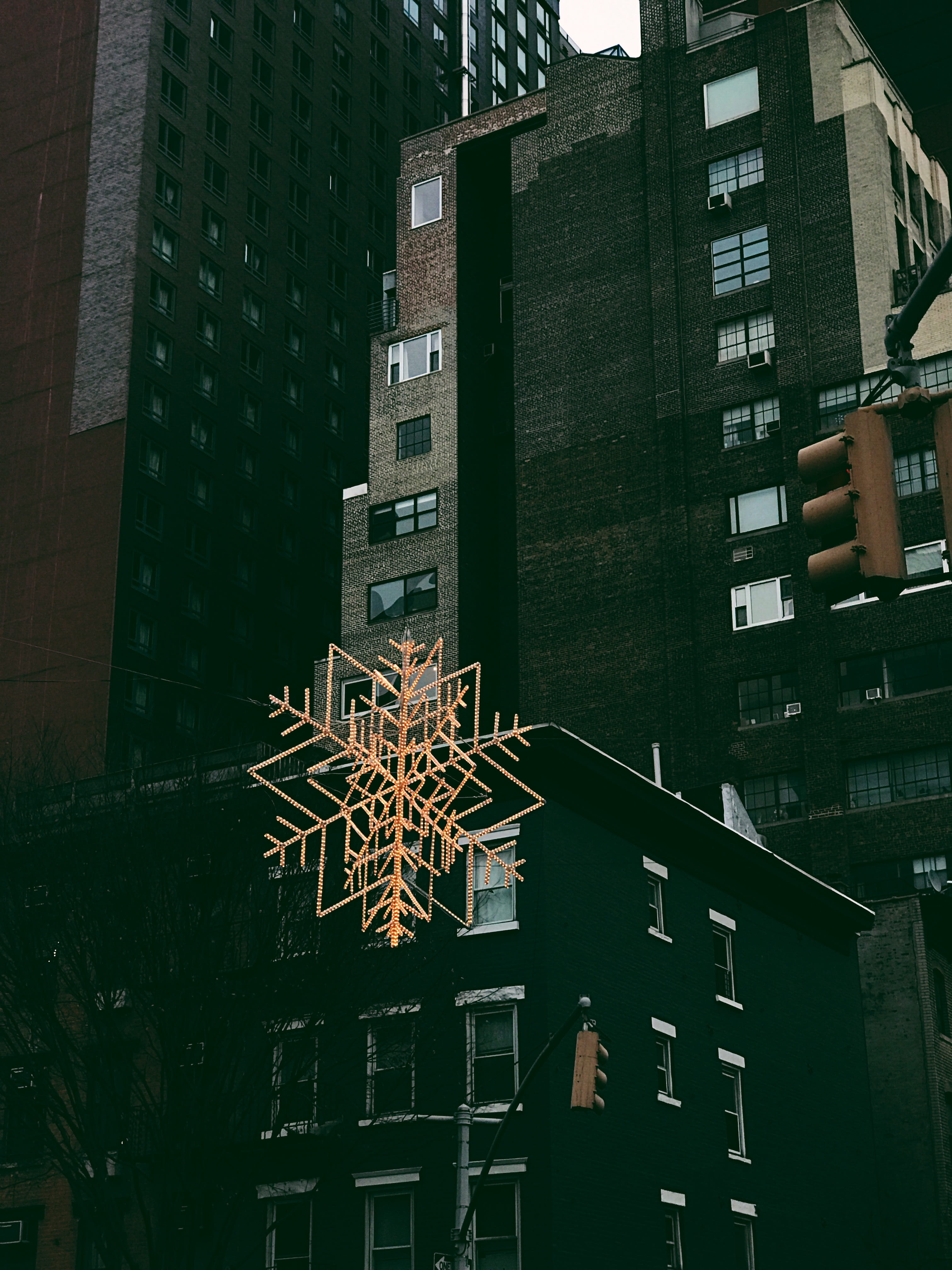 modern, light, residential district, financial district, built Structure, new York City, grey, building, building Exterior, night, concrete, snowflake, Phone HD Wallpaper
