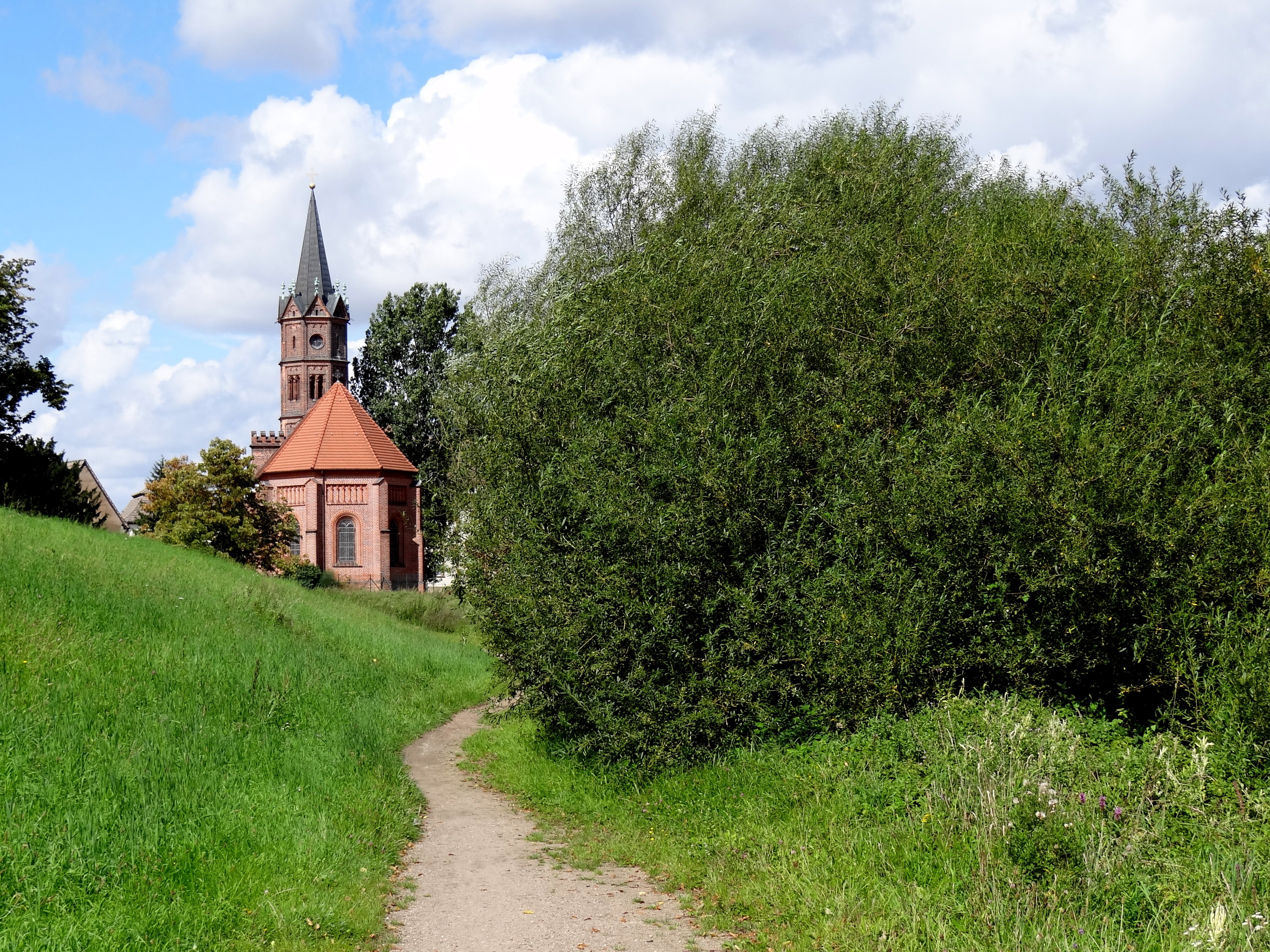 landscape, walk, belief, dessau, neuro-manic, großkühnau, grass, christianity, 4K, gothic architecture, away, building exterior, sky, unesco, built structure, HD Wallpaper