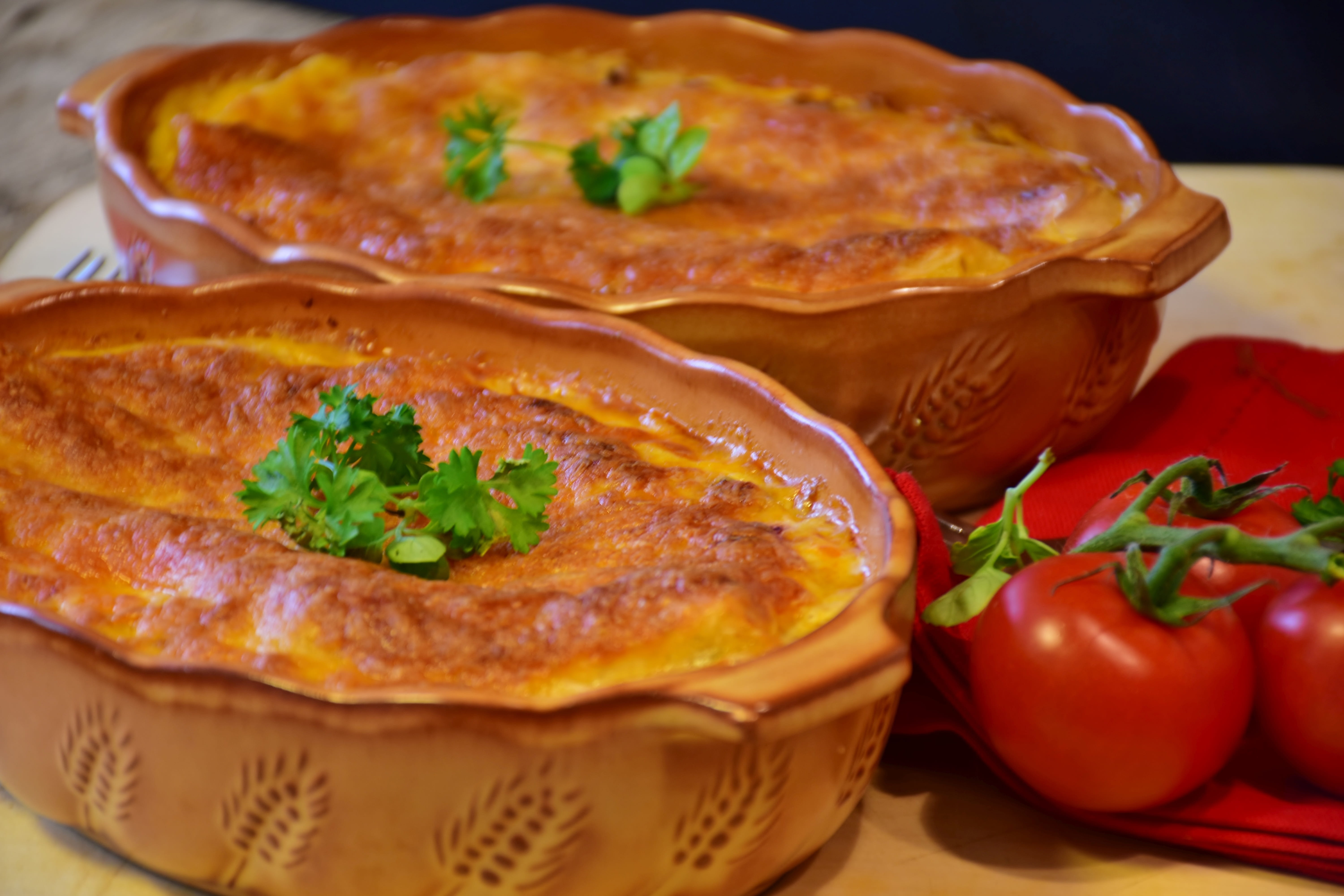 healthy eating, container, still life, lasagna, baking dish, beige, no people, table, meal, vegetable, 5K, scalloped, food and drink, foodfoto, served, HD Wallpaper