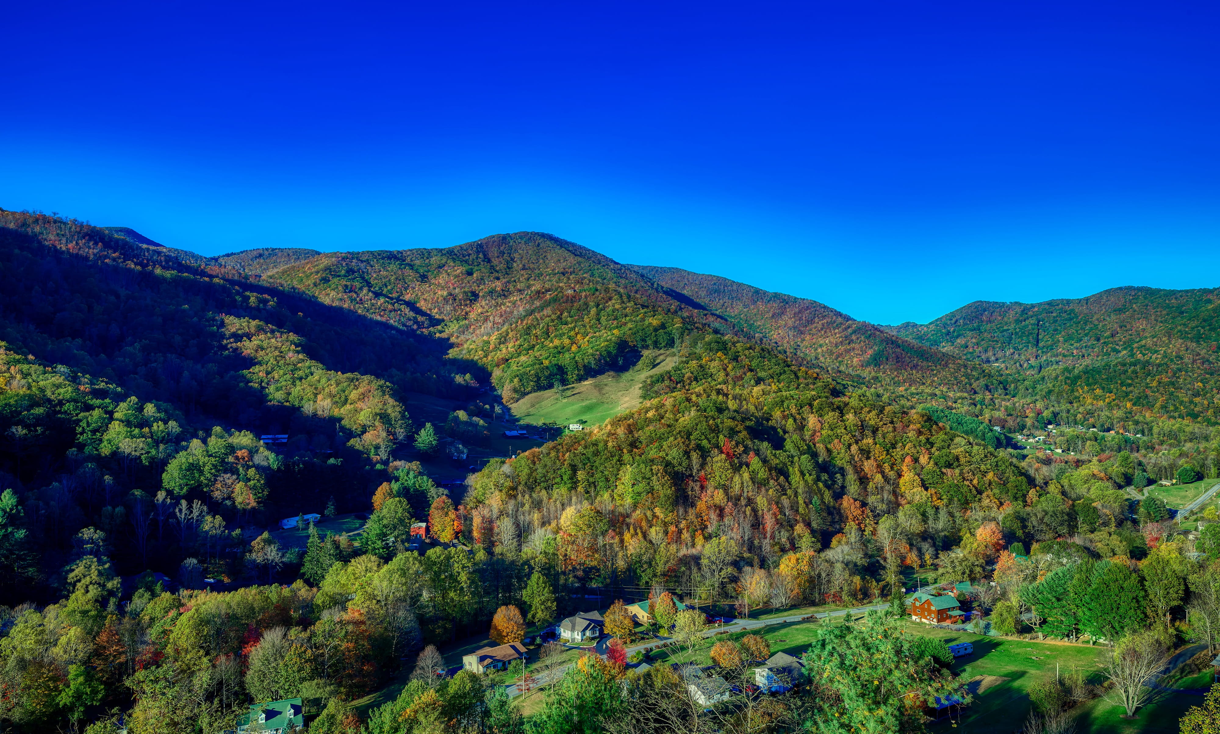 day, tourism, no people, maggie valley, nature, tree, growth, america, fall, non-urban scene, clear sky, beauty in nature, autumn, rural, woods, scenic, HD Wallpaper