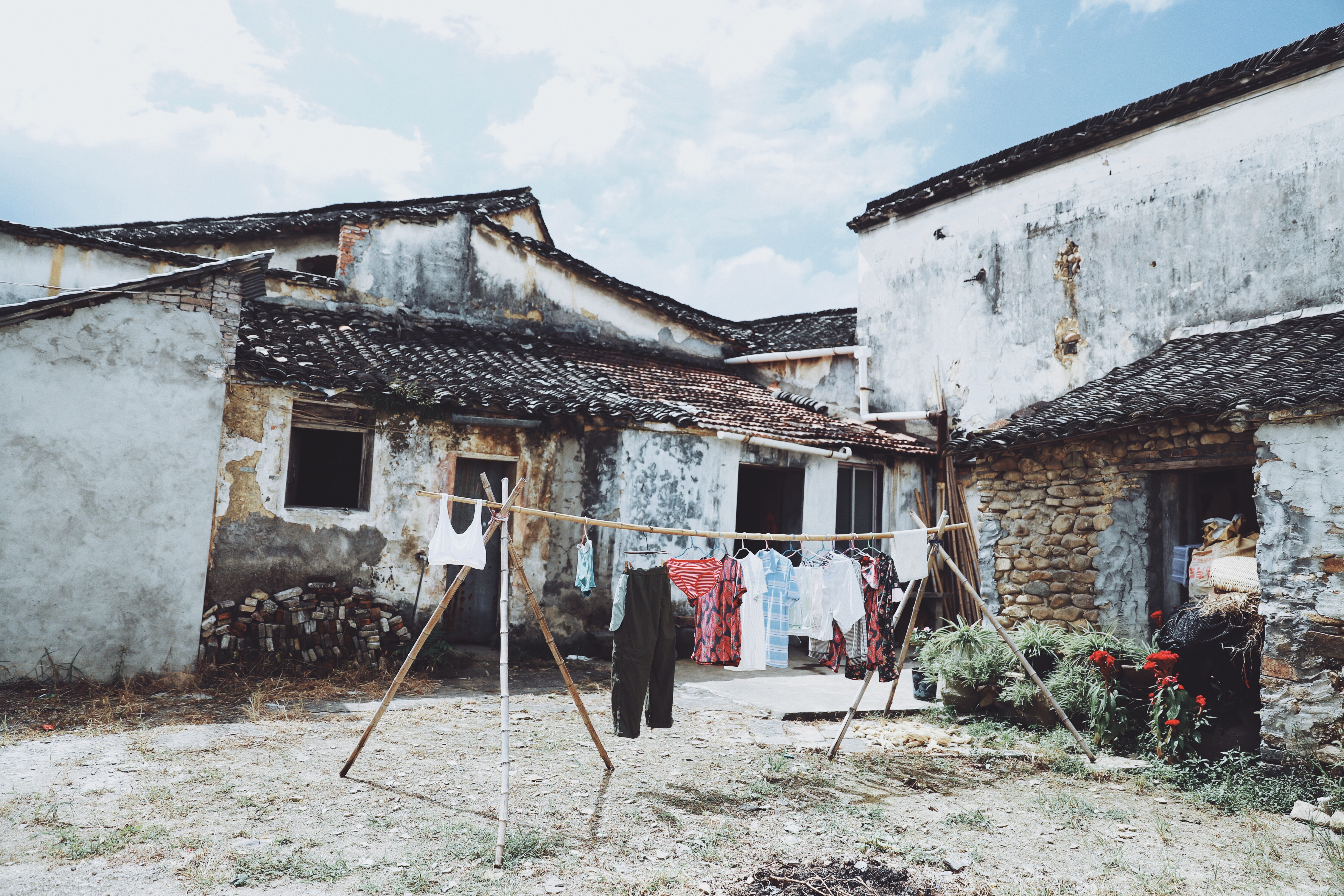 5K, countryside, houses, clothesline, laundry, sky, outdoors, hut, housing, damaged, rubble, hanging, building exterior, cloud - sky, day, grey, shelter, HD Wallpaper