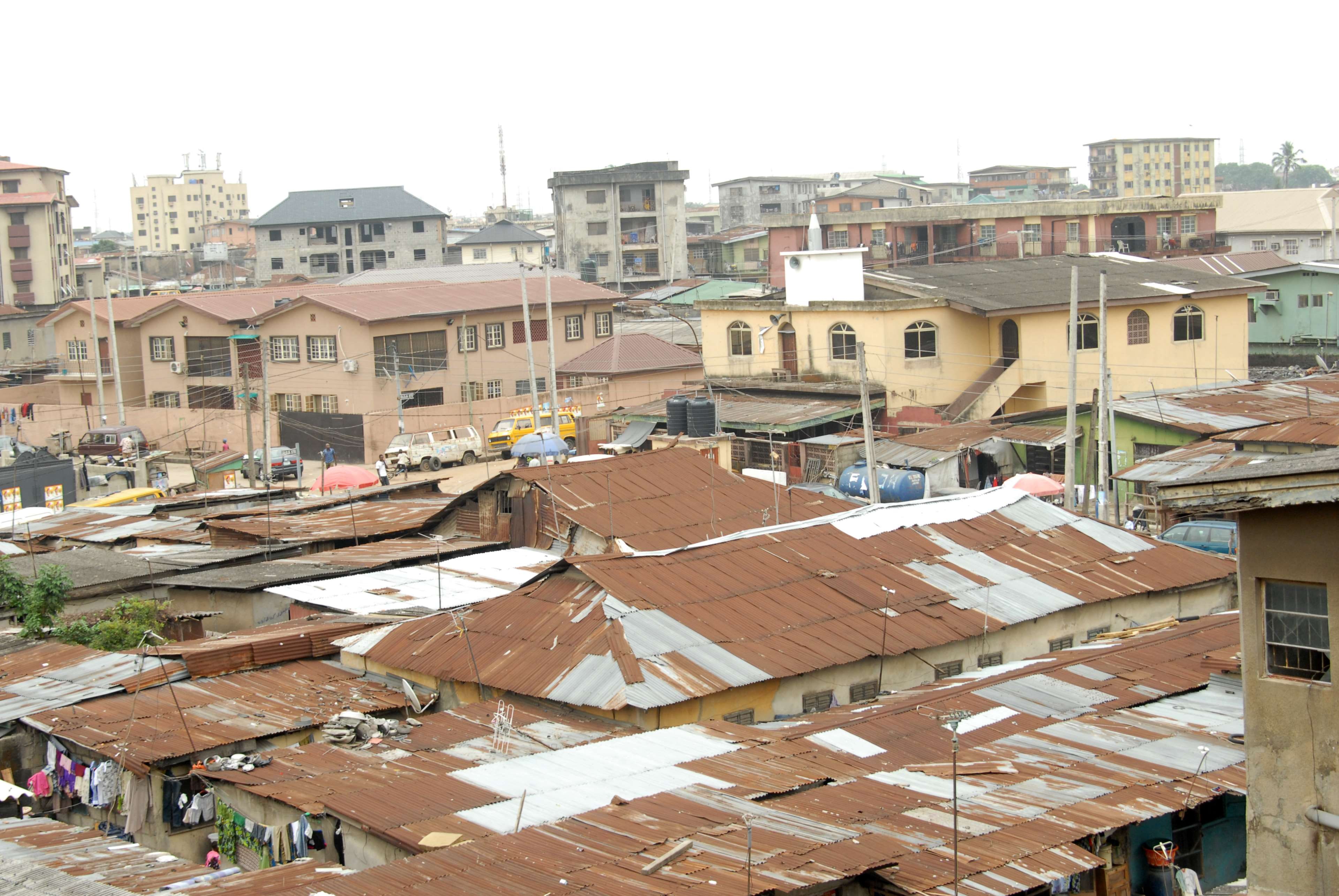 city, sky, roof tile, incidental people, apartment, old roof, high angle view, architecture, crowded, built structure, building, townscape, clear sky, crowd, HD Wallpaper