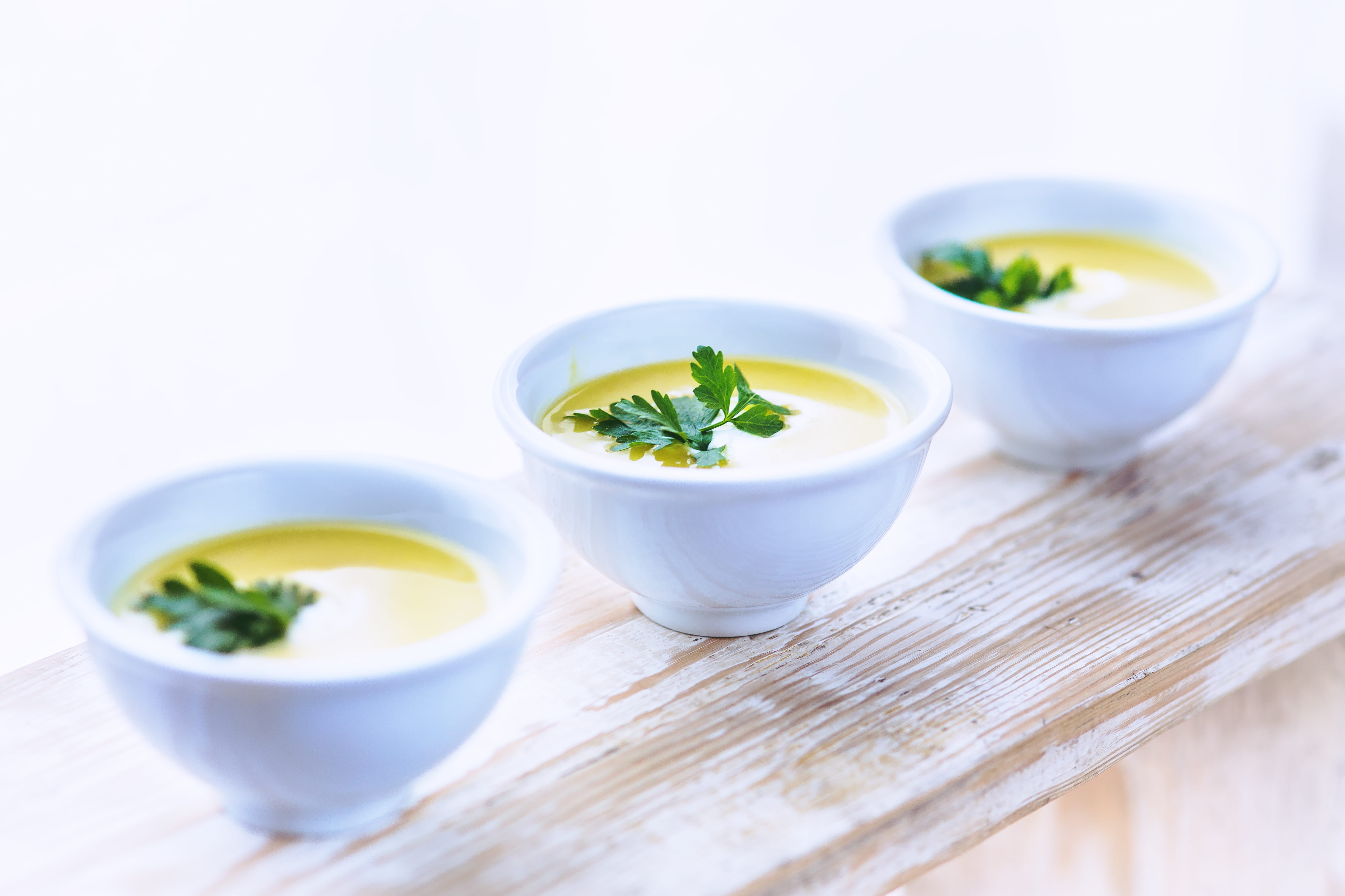 meal, yellow, Small, parsley, mint leaf - culinary, bowls, food And Drink, gourmet, wellbeing, focus on foreground, herb, wood - material, herbs, no People, HD Wallpaper