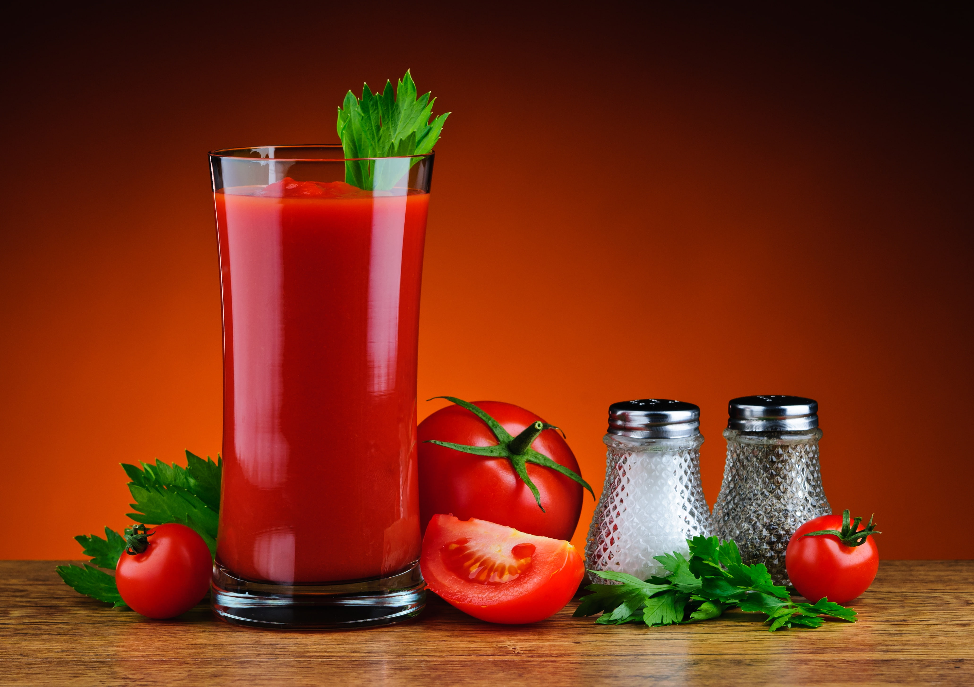 4K, tomato juice, tomatoes, glass, parsley, HD Wallpaper