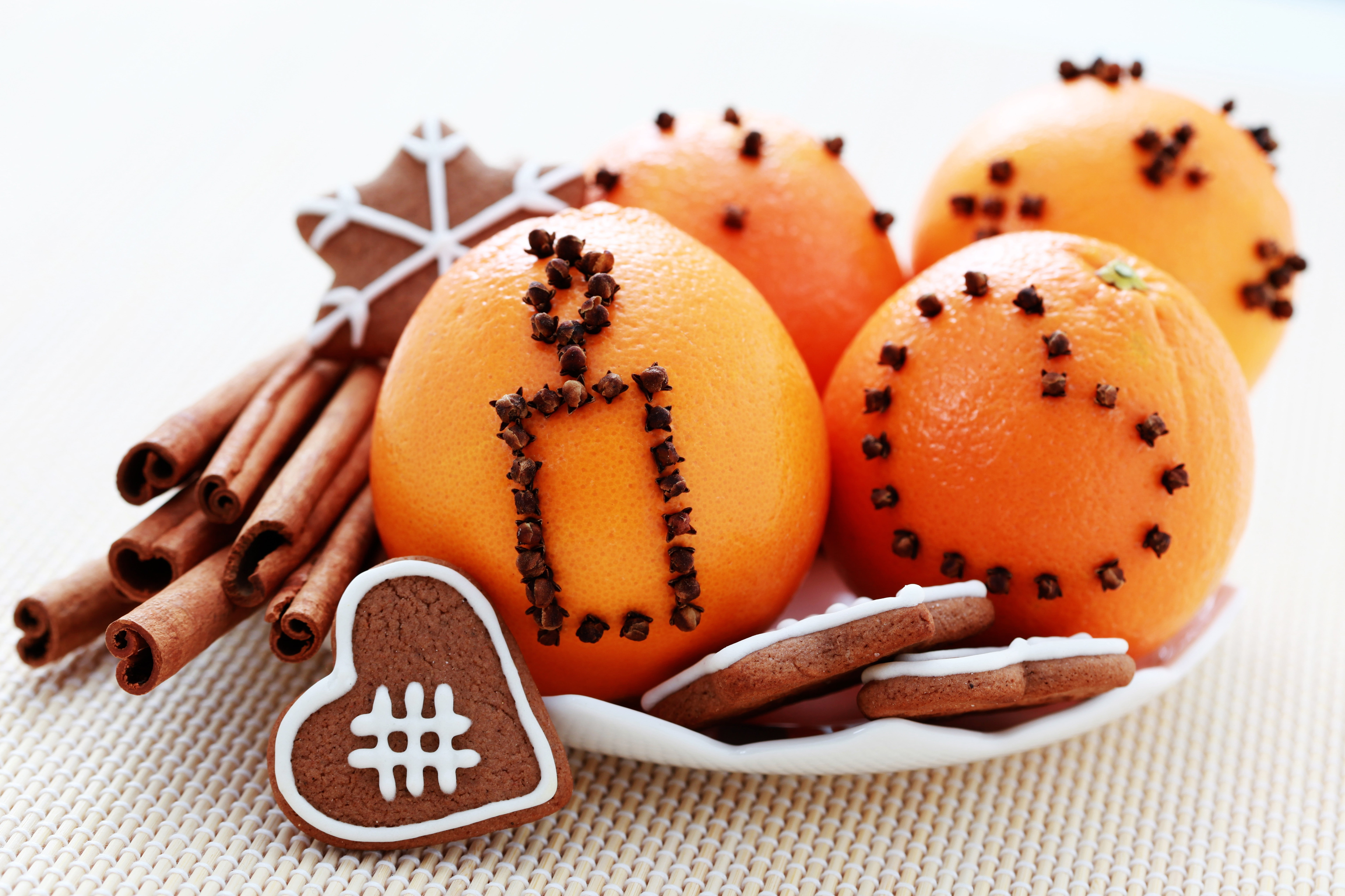 glaze, Christmas, cookies, fruit, dessert, 8K, cakes, cinnamon, spices, oranges, holidays, food, carnation, HD Wallpaper