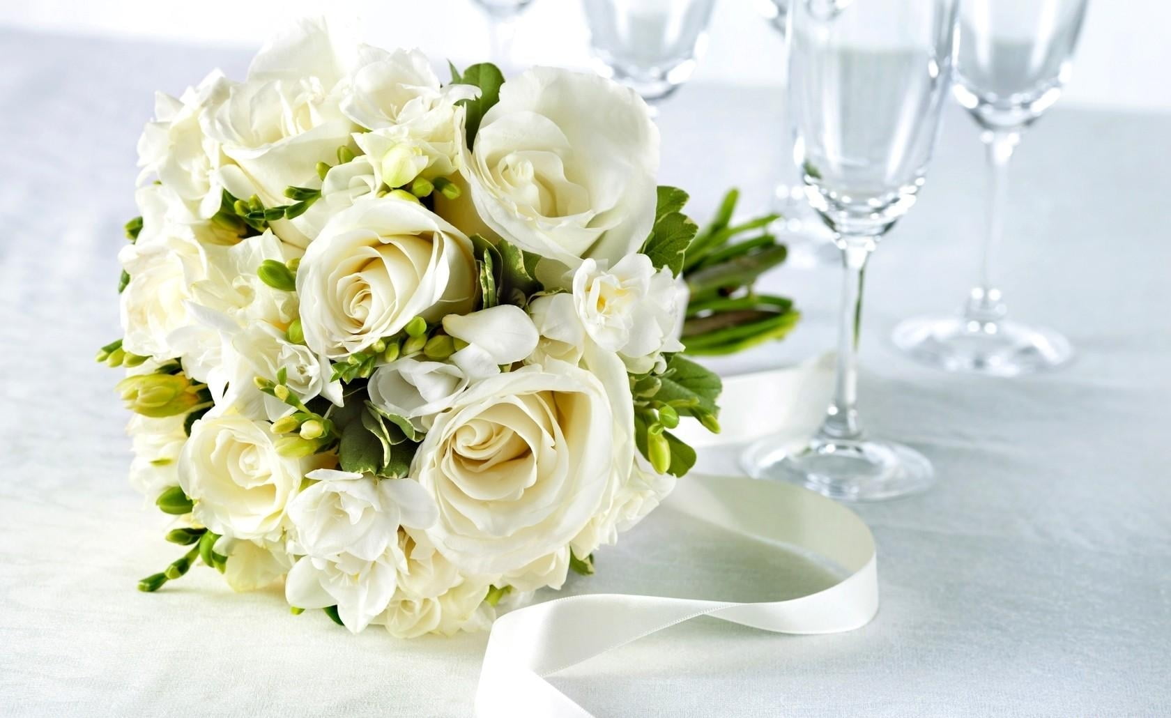 flower arrangement, decoration, plant, glasses, white color, flower head, nature, rose - Flower, rose, bride, close-up, beauty in nature, flowering plant, HD Wallpaper