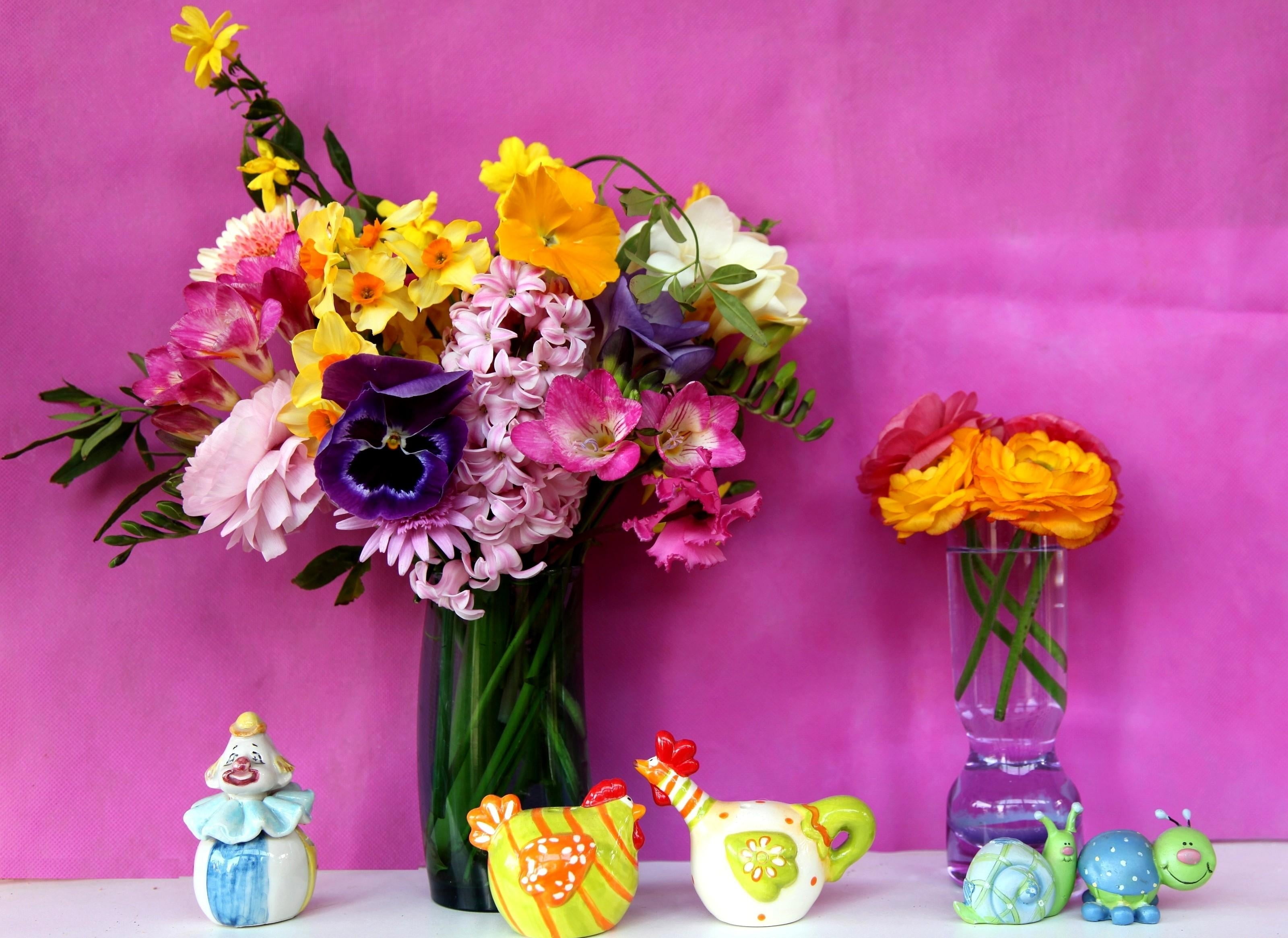 vibrant Color, flower, figurines, nature, ranunkulyus, blossom, season, colors, flower arrangement, table, freesia, still life, vase, flowering plant, love, HD Wallpaper