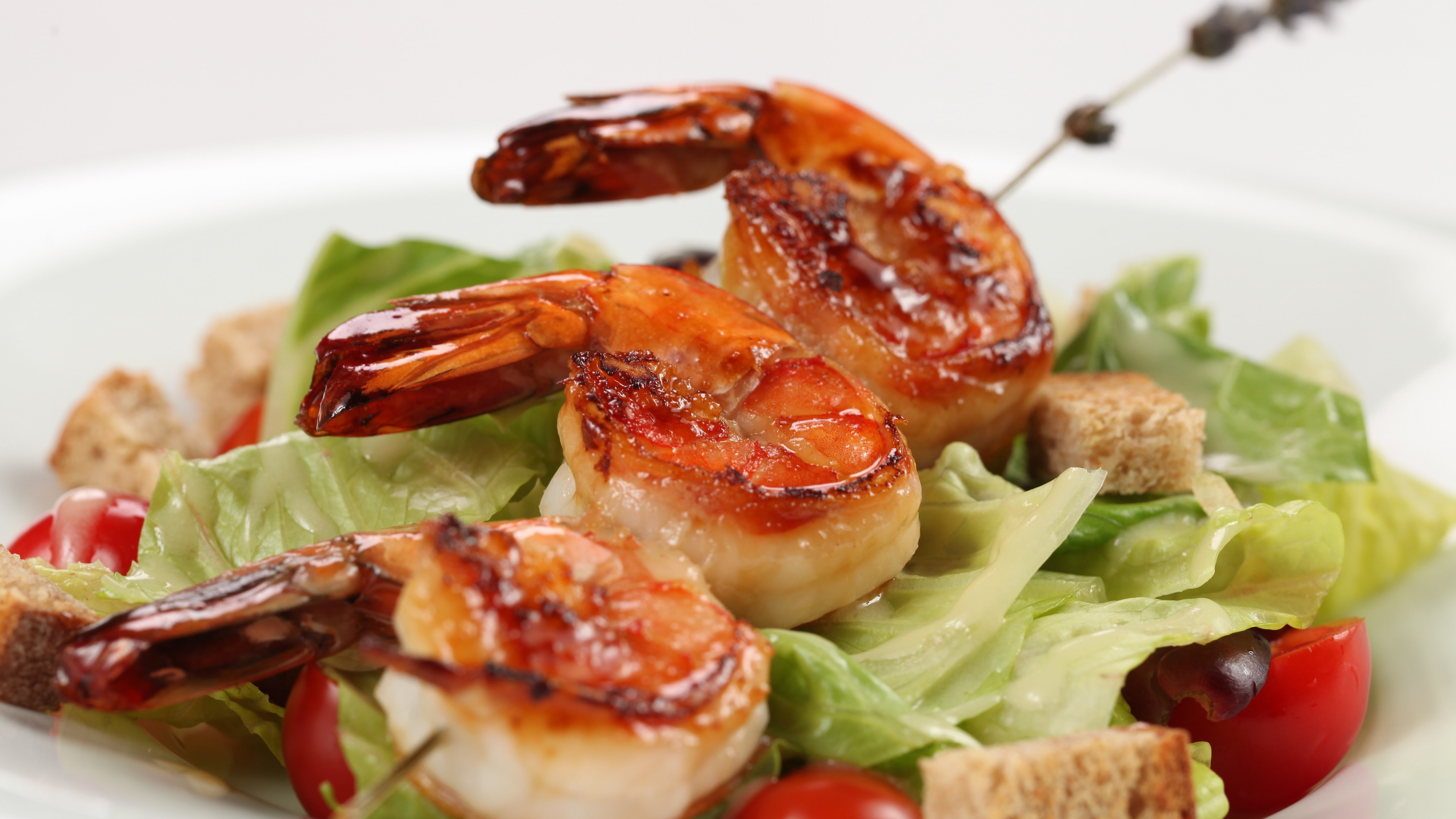 cherry tomatoes, shrimps, fried, mix lettuce, croutons, krivetki, Seafood salad, 5K, vegetables, HD Wallpaper