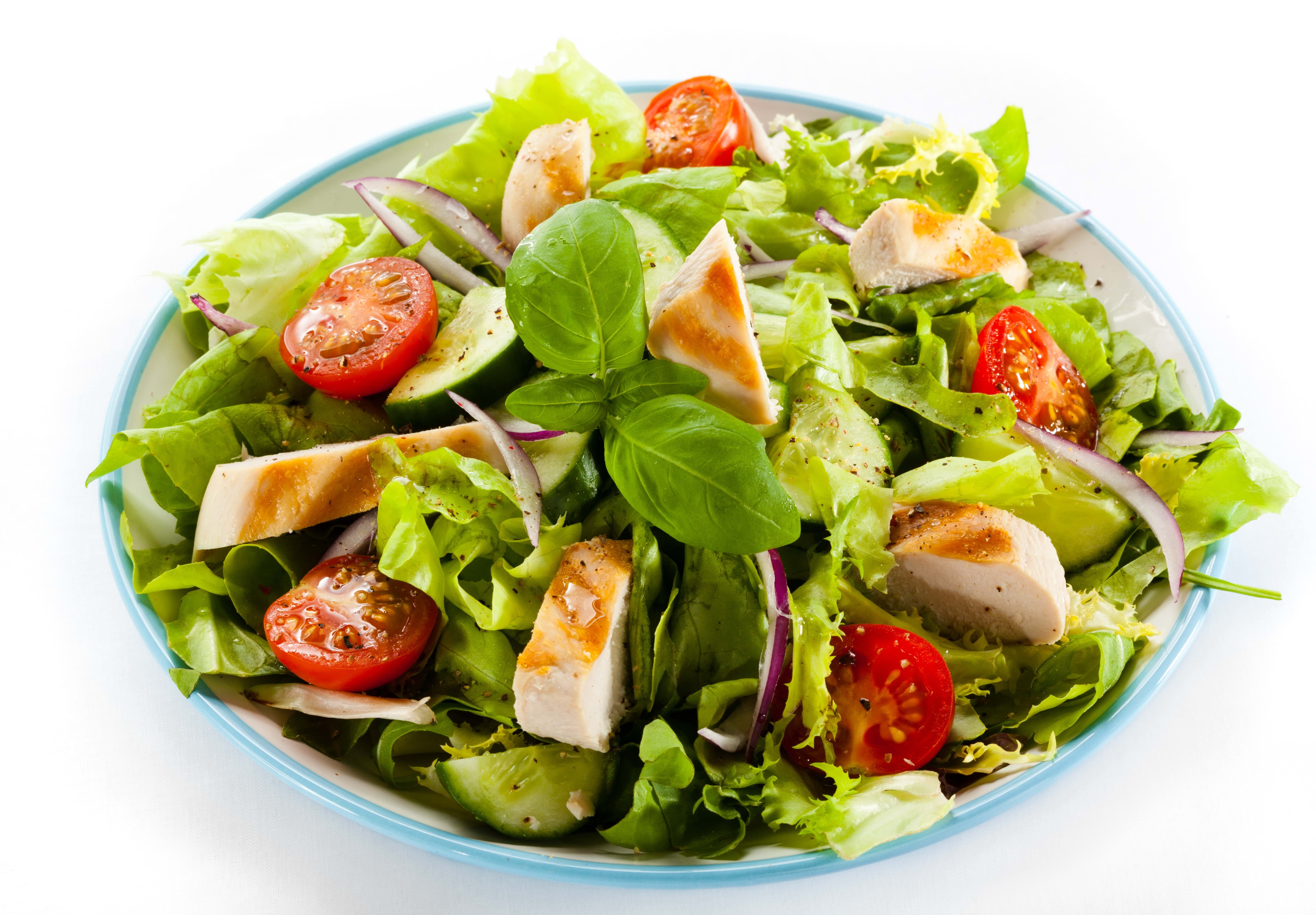 onion, studio shot, feta Cheese, vegetarian Food, meal, chicken breast, eating, bowl, dinner, tomato, freshness, crockery, plate, appetizer, arugula, ready-to-eat, HD Wallpaper