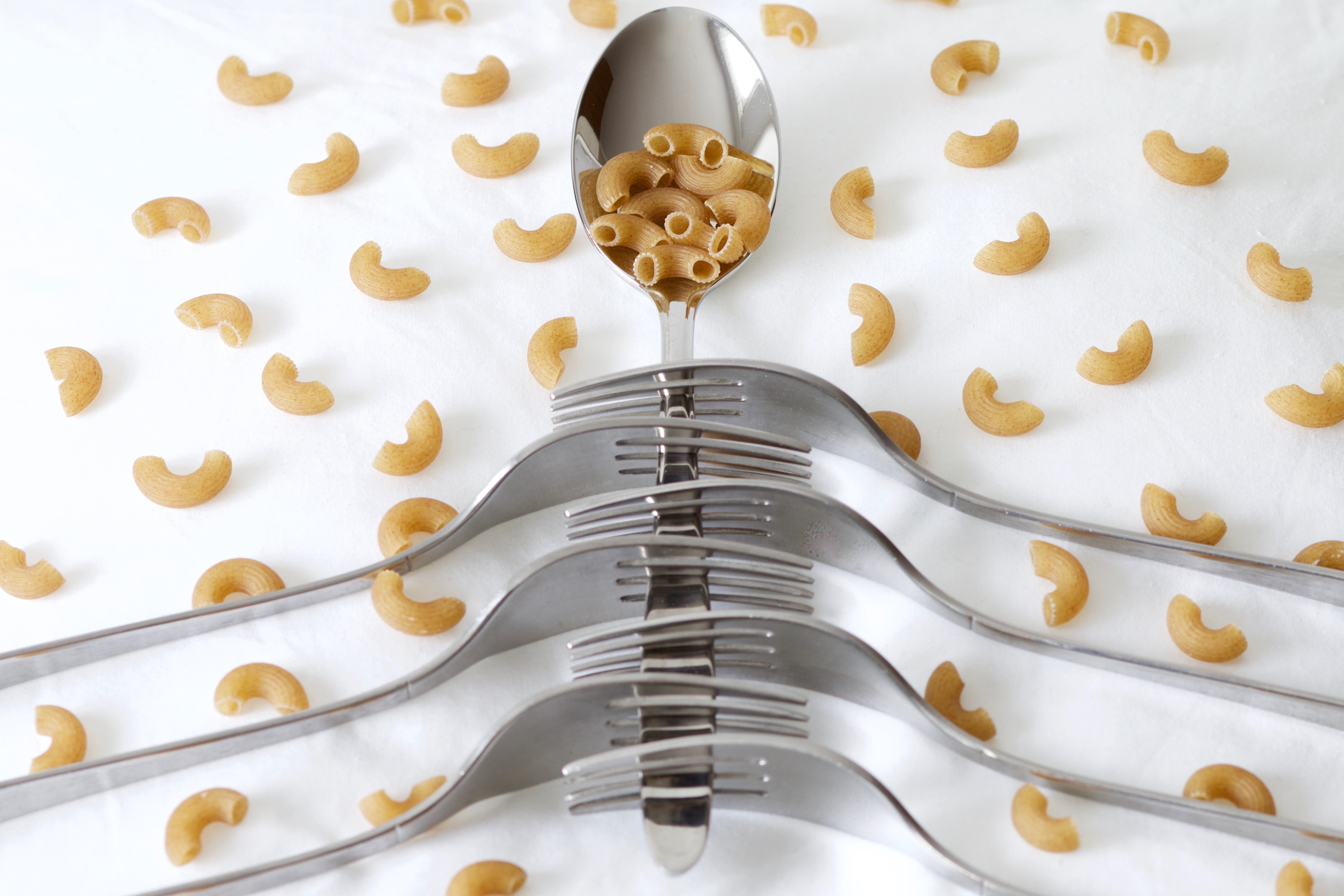 indoors, pasta, studio shot, pattern, 5K, no people, high angle view, fork, cutlery, close-up, table knife, plate, day, large group of objects, eating utensil, HD Wallpaper