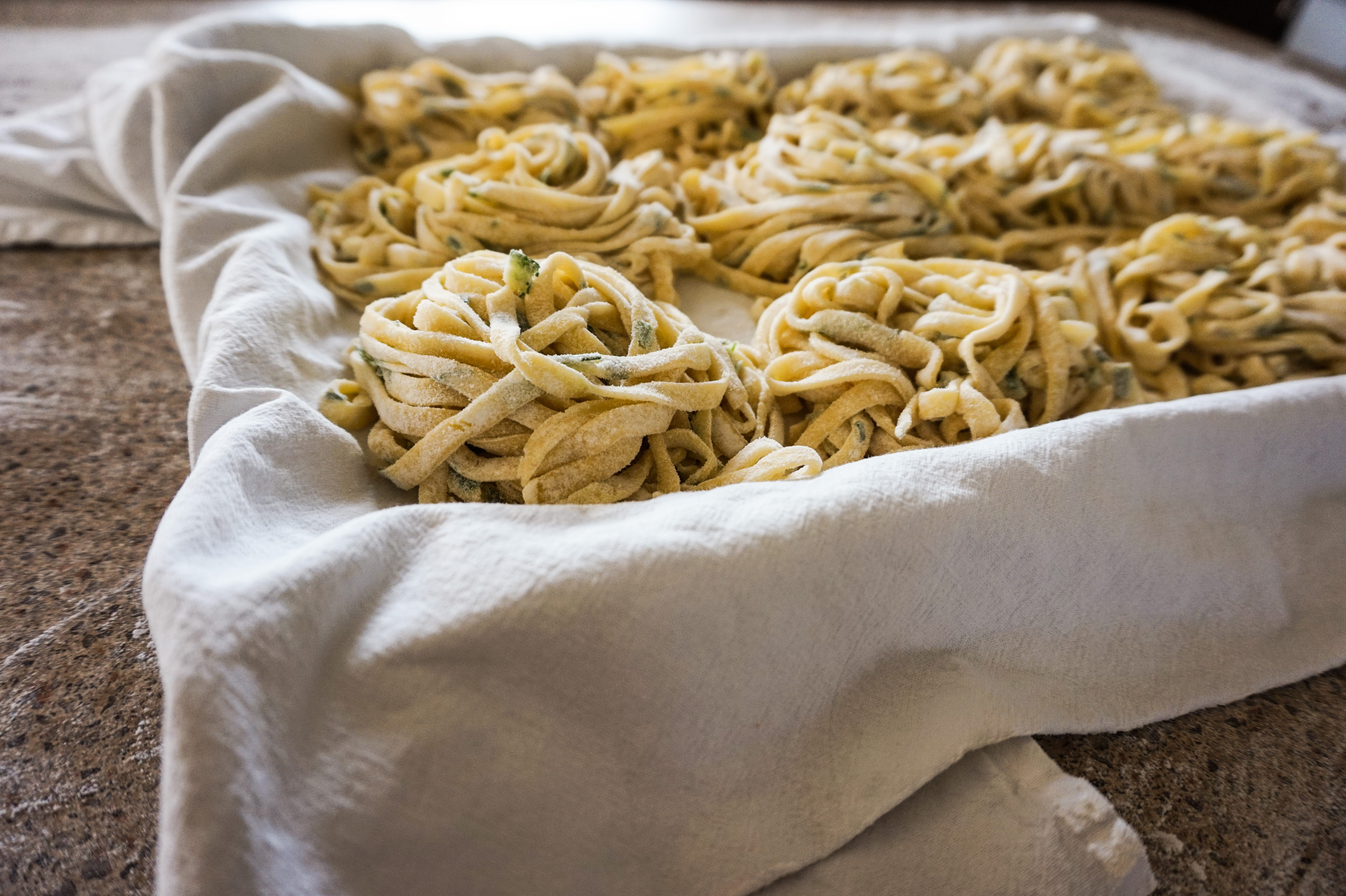 spagetti, high angle view, food and drink, making, ze, bake, still life, focus on foreground, cooking, kitchen, pasta, indoors, flour, cook, table, healthy eating, HD Wallpaper
