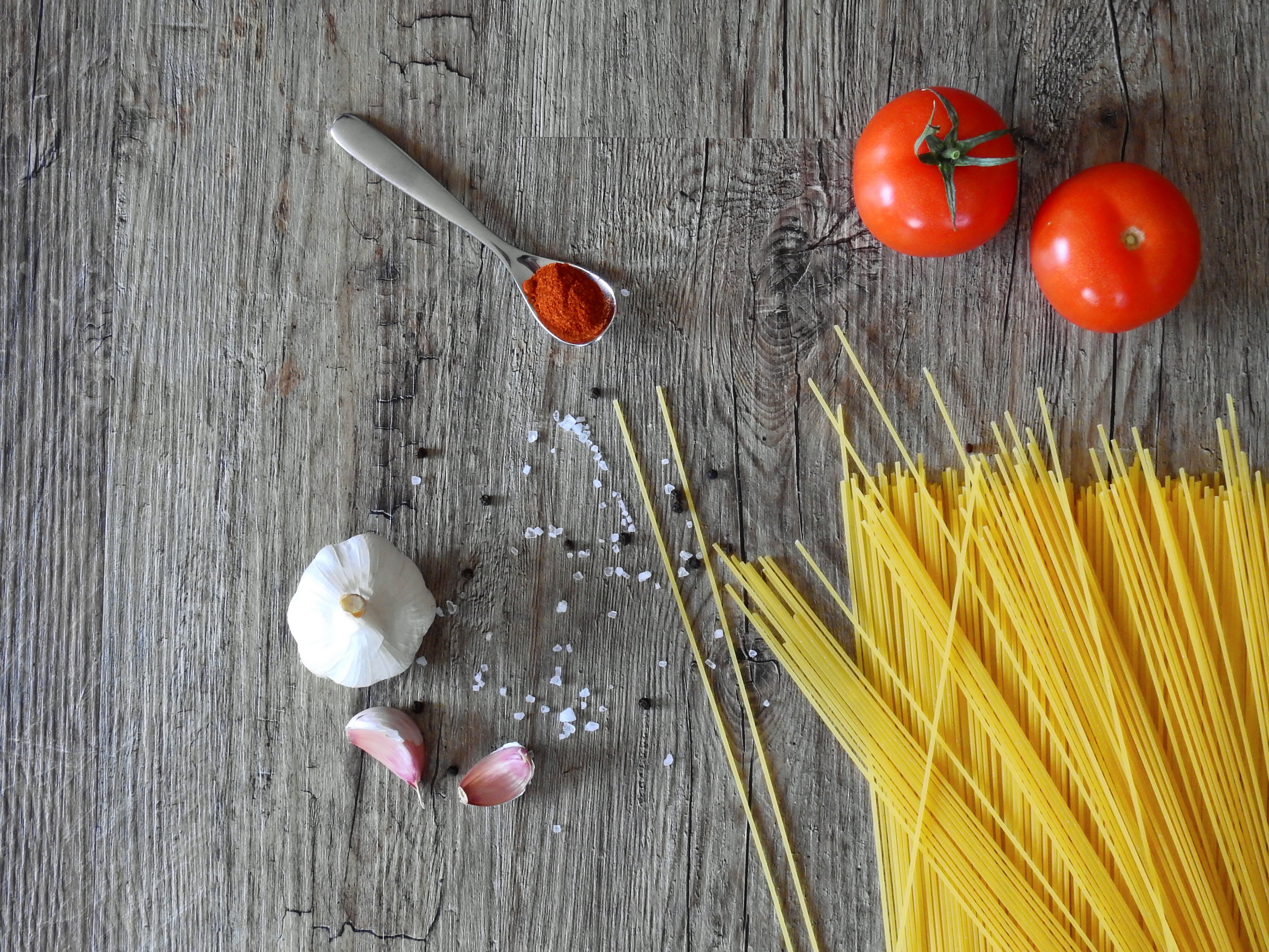 indoors, salt, healthy eating, paprika, herb, wooden, spaghetti, table, still life, no people, surface, nutrition, food, frisch, top, wellbeing, two, ingredient, HD Wallpaper