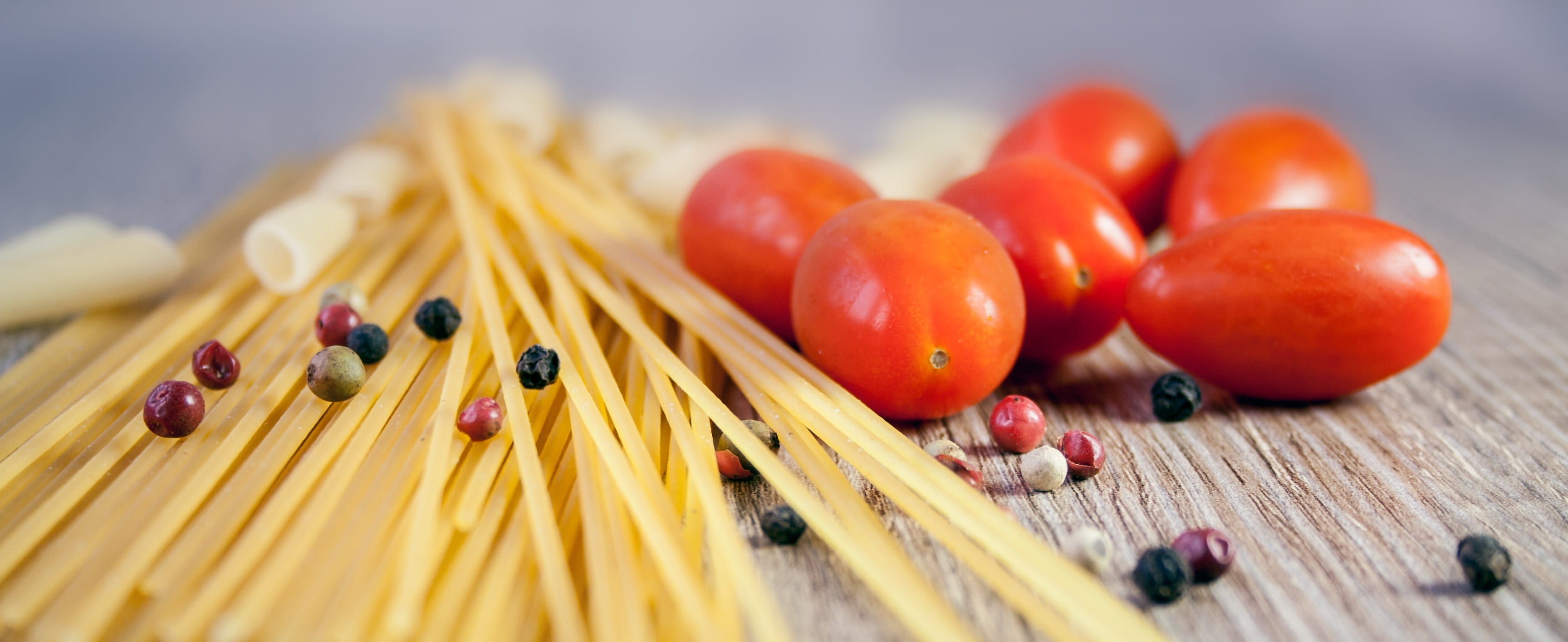 2K, studio shot, table, eat, bolognese, vitamins, spagetti, still life, vegetable, nutrition, indoors, food and drink, lunch, vegetables, delicious, colorful, HD Wallpaper