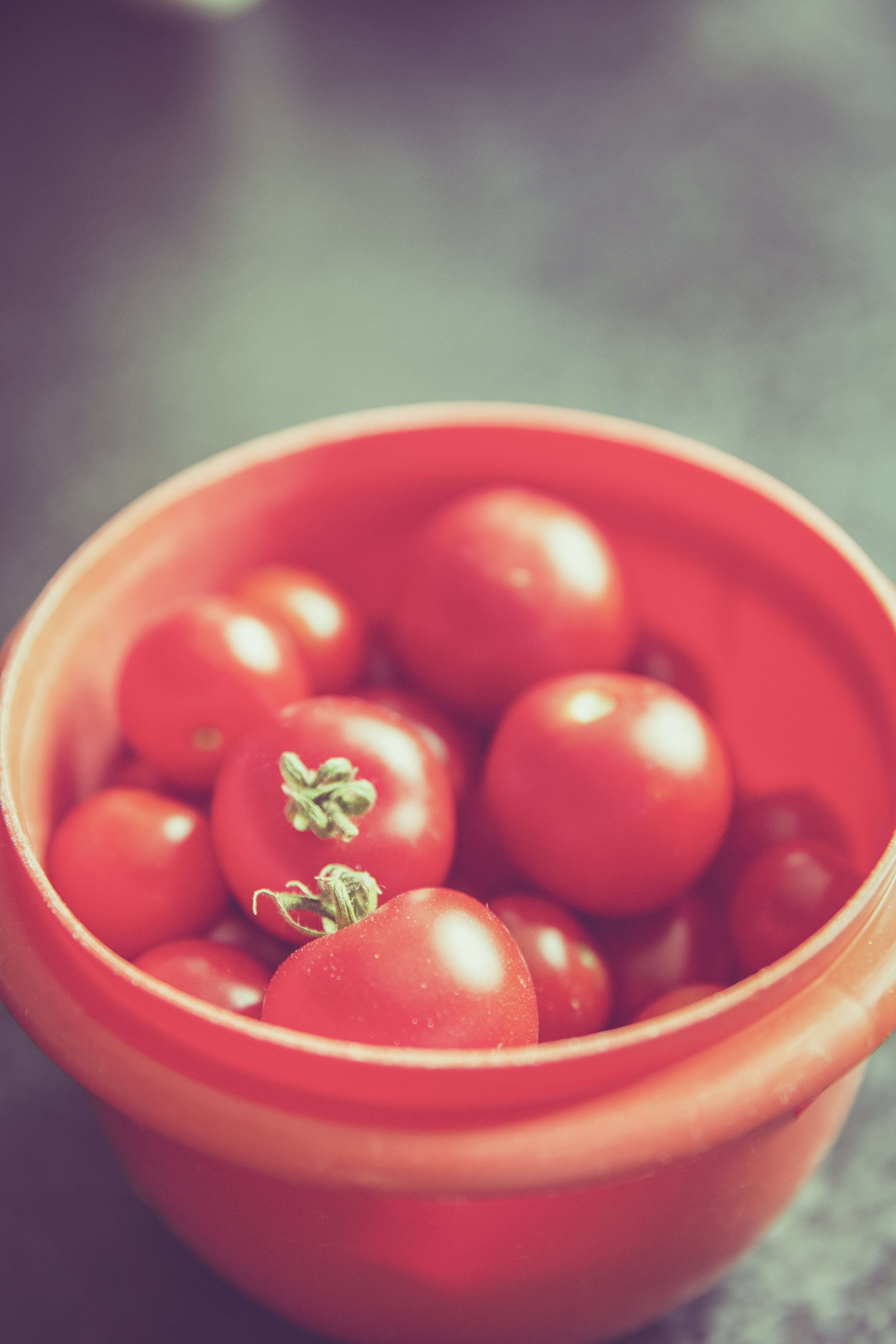 crockery, focus on foreground, vegetables, food, fruit, no people, cherry tomato, garden, still life, healthy, 5K, close-up, vegetable, freshness, tomato, Phone HD Wallpaper