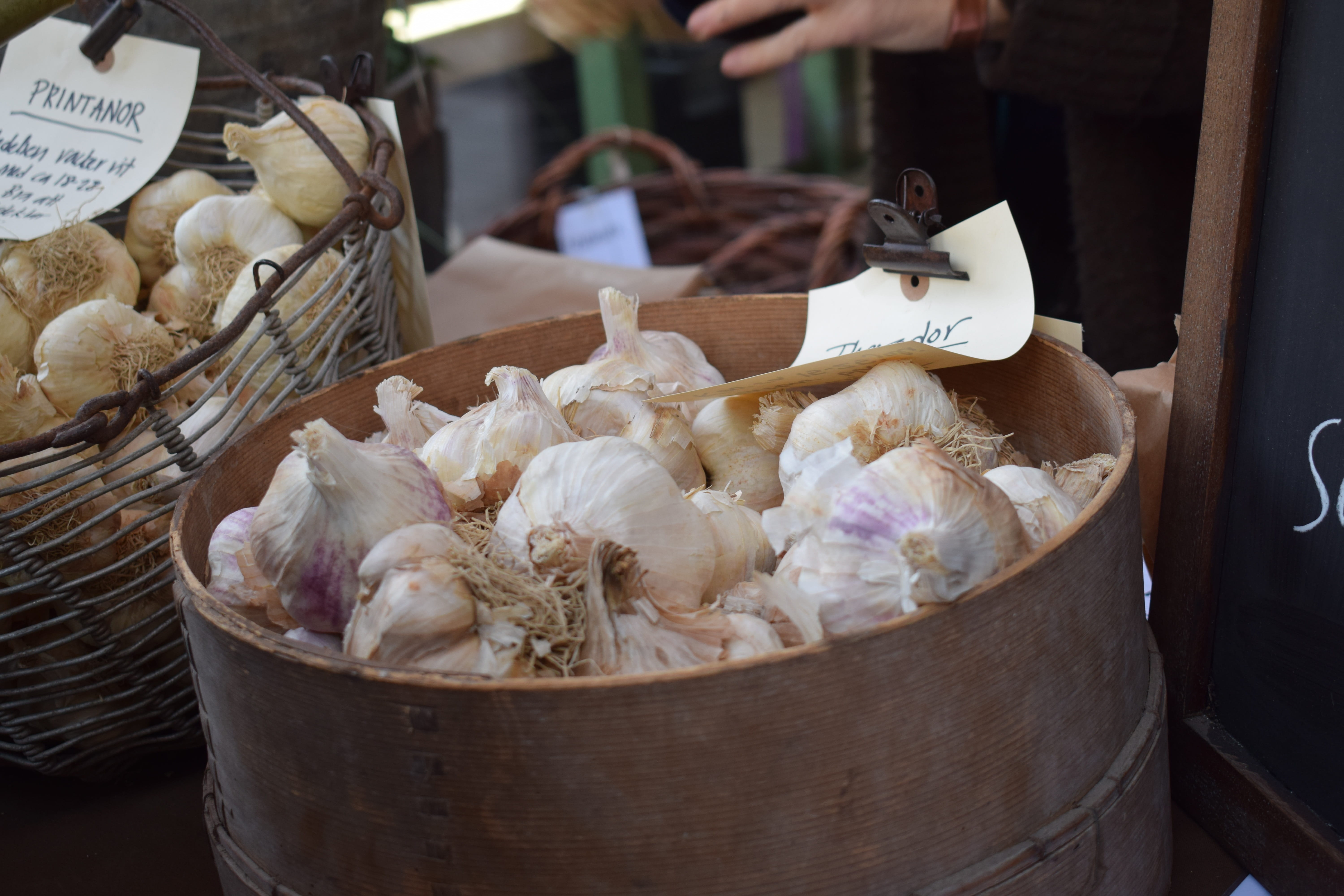 no people, healthy eating, high angle view, day, autumn, self catering, the autumn fair, food, retail, plant, sale, business, store, market stall, ingredient, HD Wallpaper