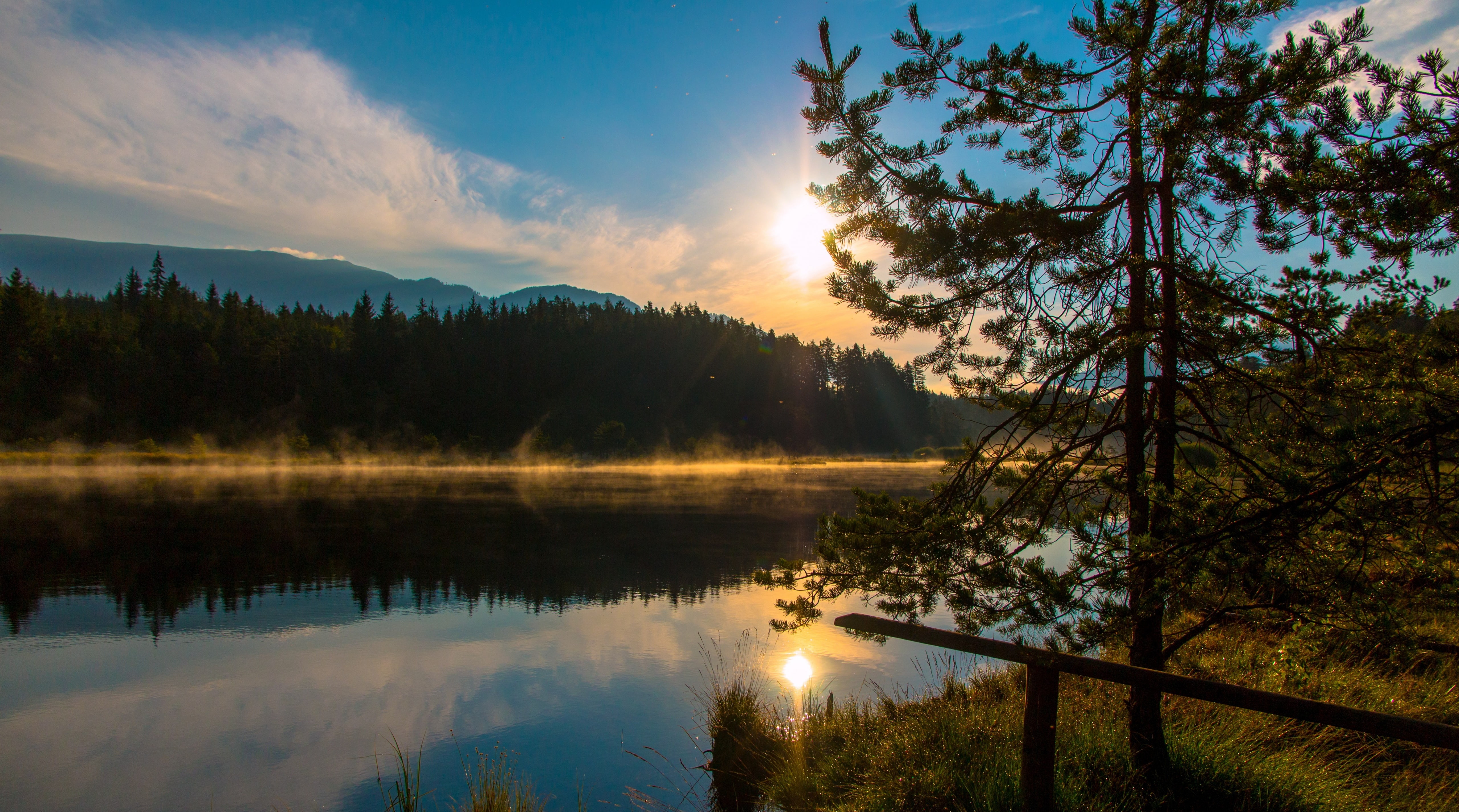 lake, mountain, tranquility, reflection, idyllic, sky, cloud - sky, Austria, sunset, sun, carinthia, outdoors, no people, plant, leaf, tranquil scene, tree, HD Wallpaper