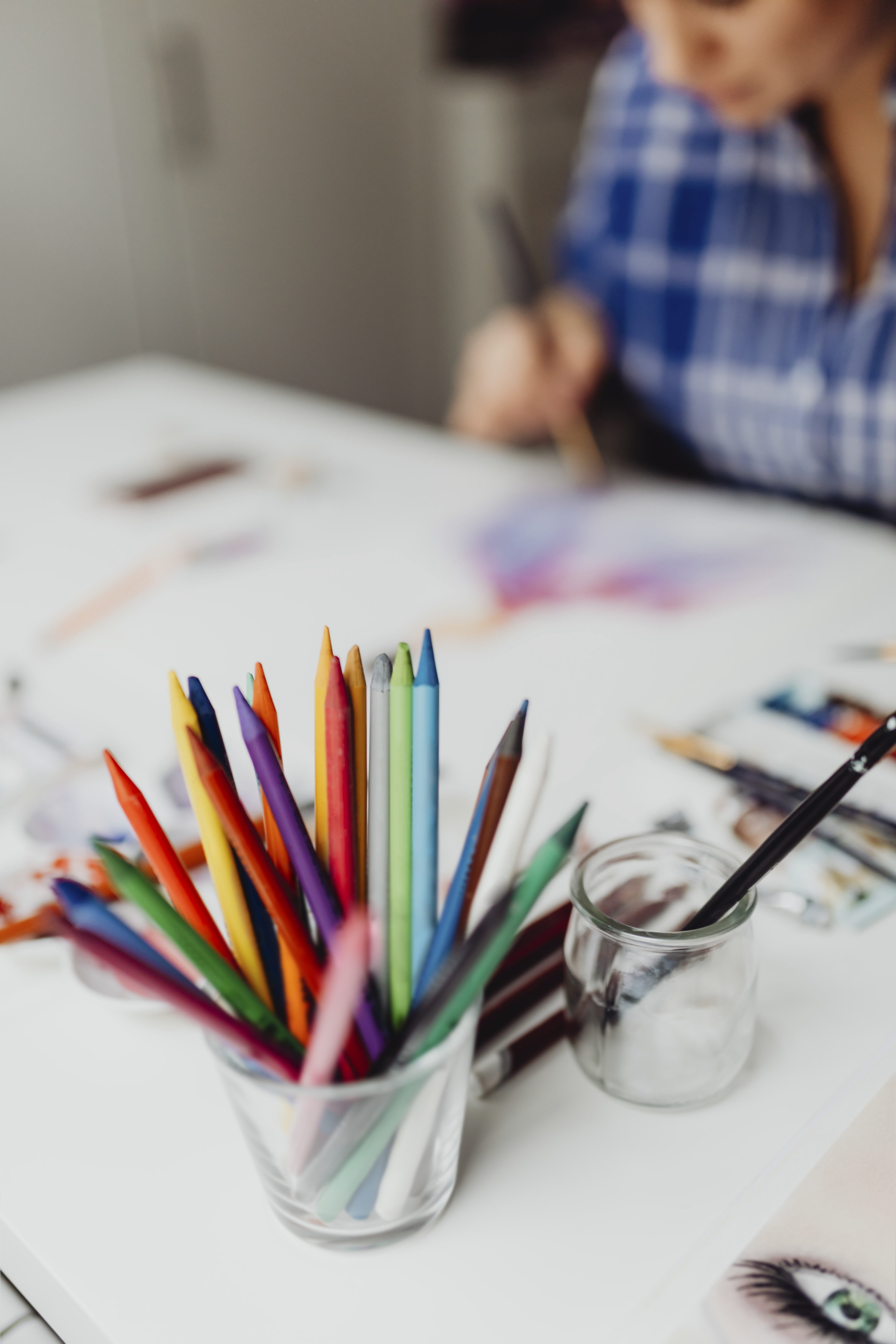 pastel, colored pencil, 5K, large group of objects, still life, childhood, art and craft, pastime, bright, painting, artwork, book, pencil, art and craft equipment, Phone HD Wallpaper