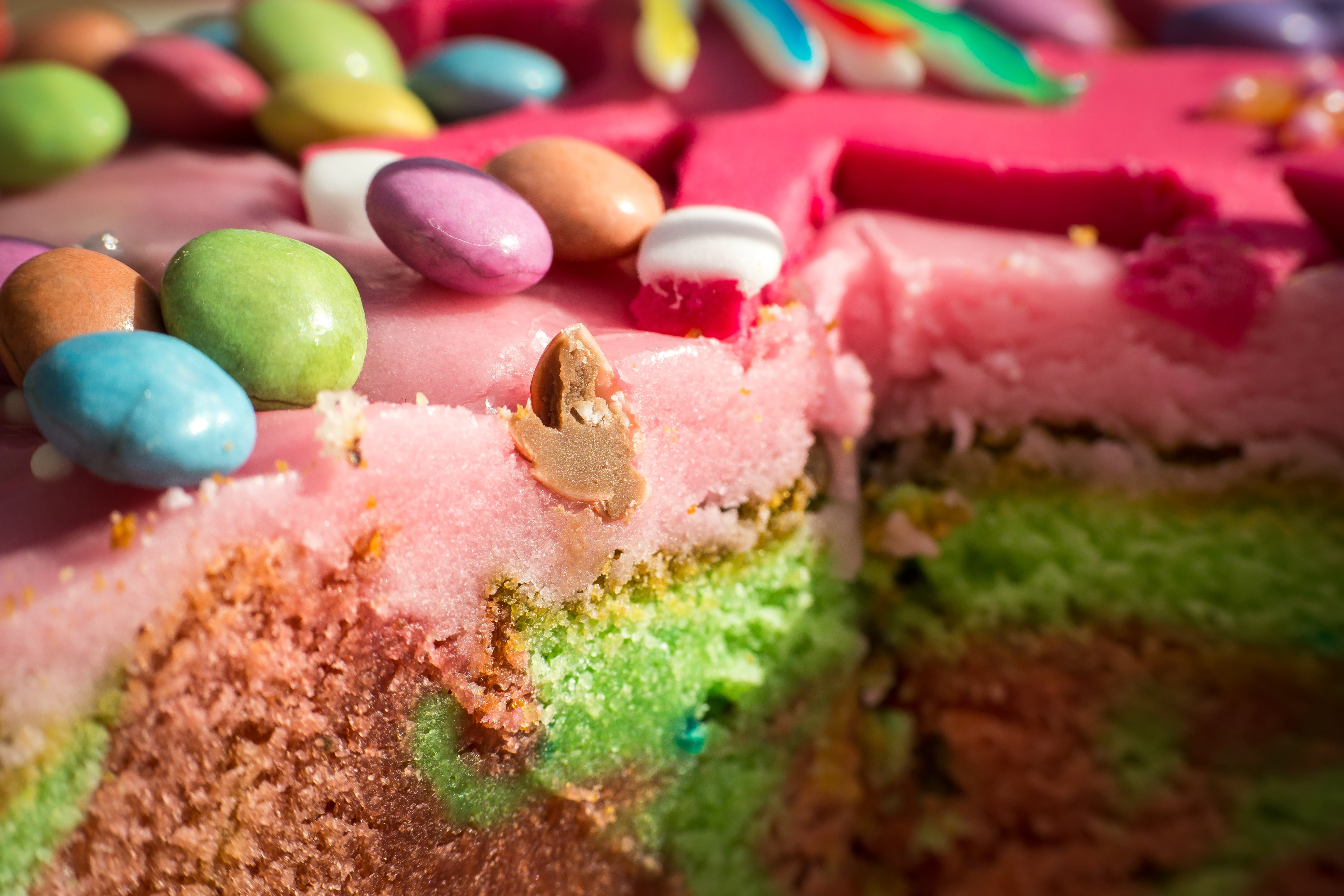 focus, still life, childrens birthday, ready-to-eat, rainbow, temptation, sweet, colorful, baked, delicious, french food, birthday cake, candy, selective, HD Wallpaper