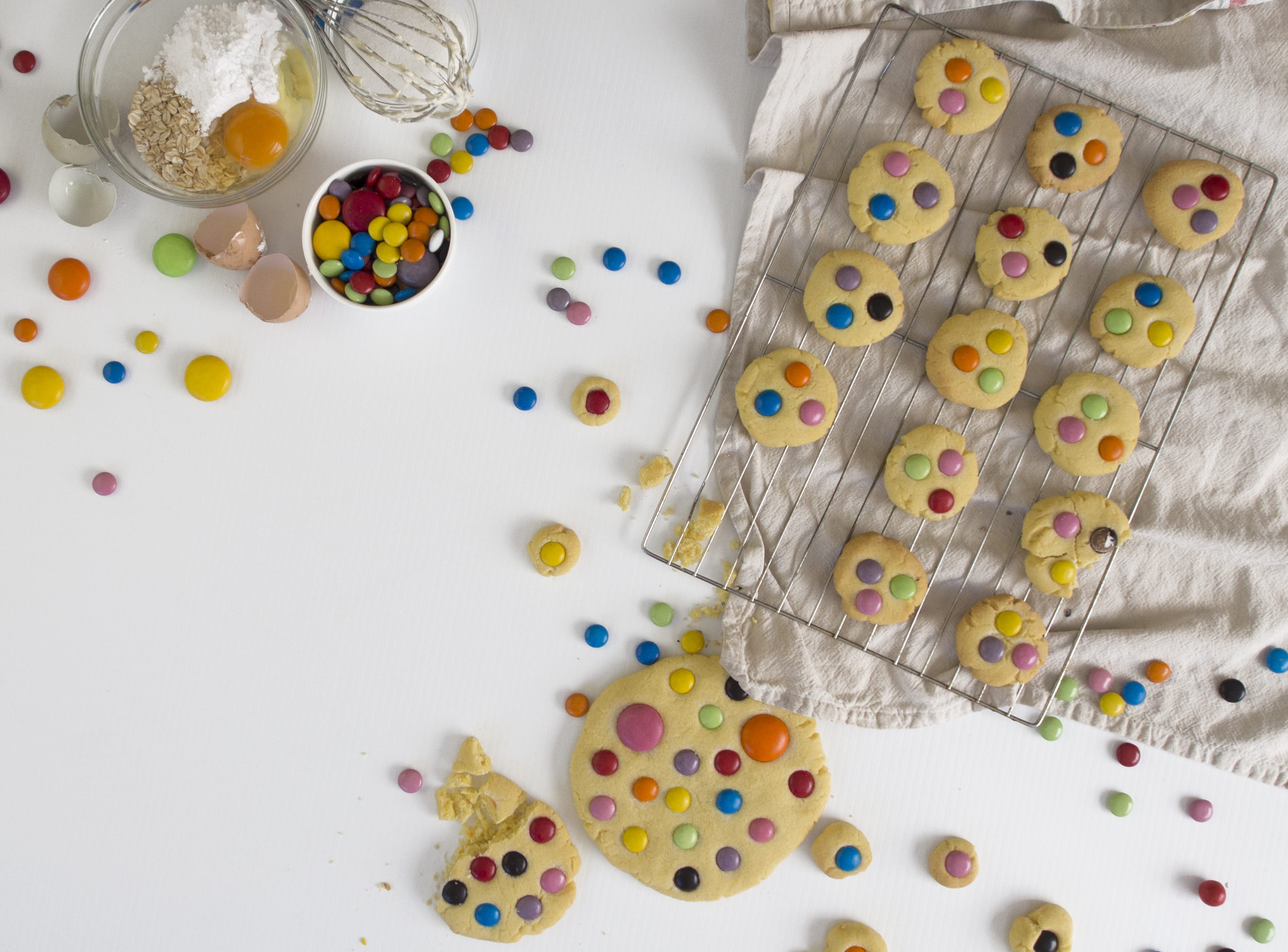 shape, 2K, multi colored, colorful, cooking, colourful, pattern, yum, art and craft, cookies, lollies, directly above, indoors, choice, close-up, white background, HD Wallpaper