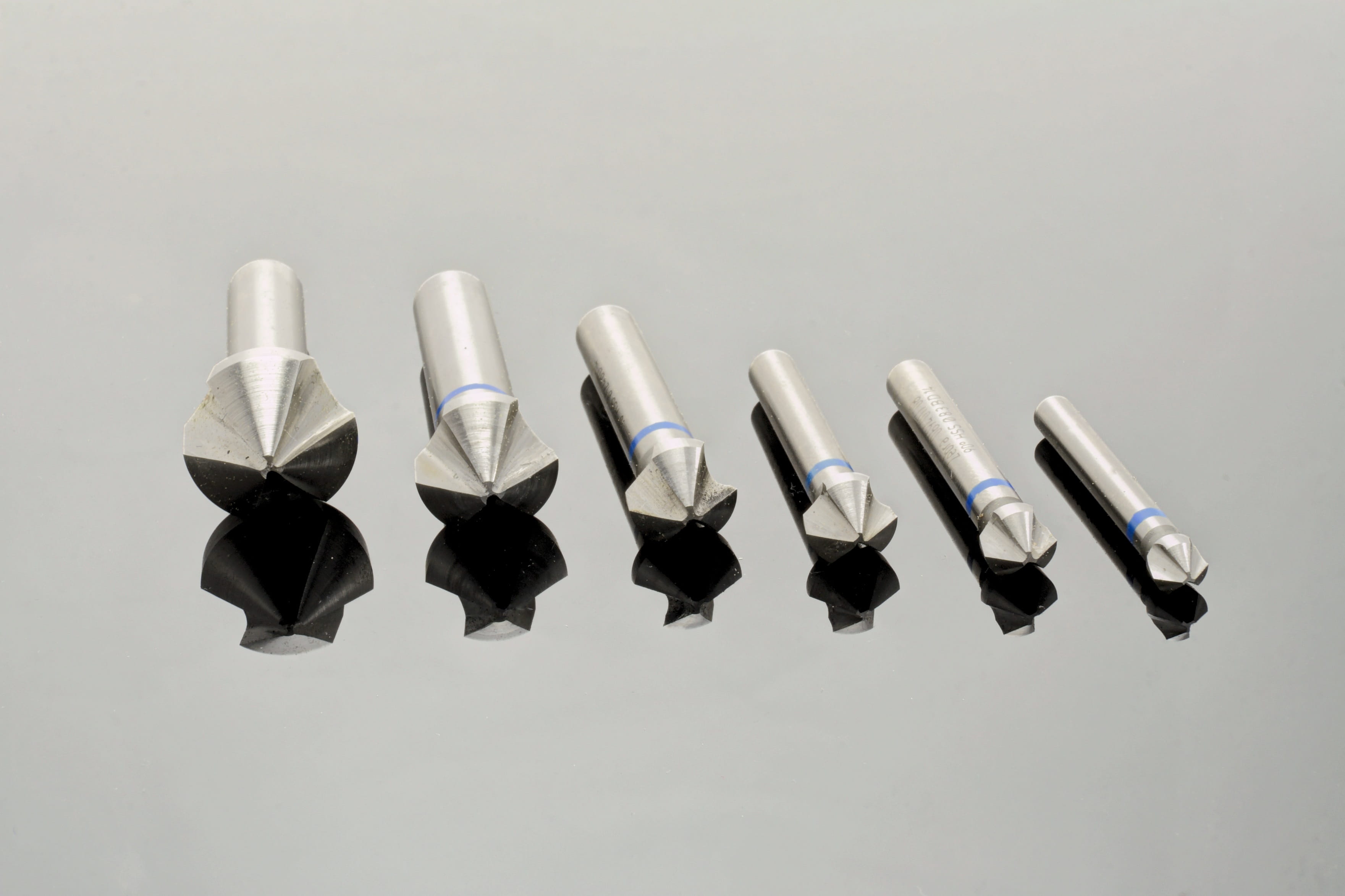 Tool, standing out from the crowd, hss, large group of objects, 2K, milling cutters, Craft, variation, workshop, repetition, deburring, still life, mechanic, HD Wallpaper
