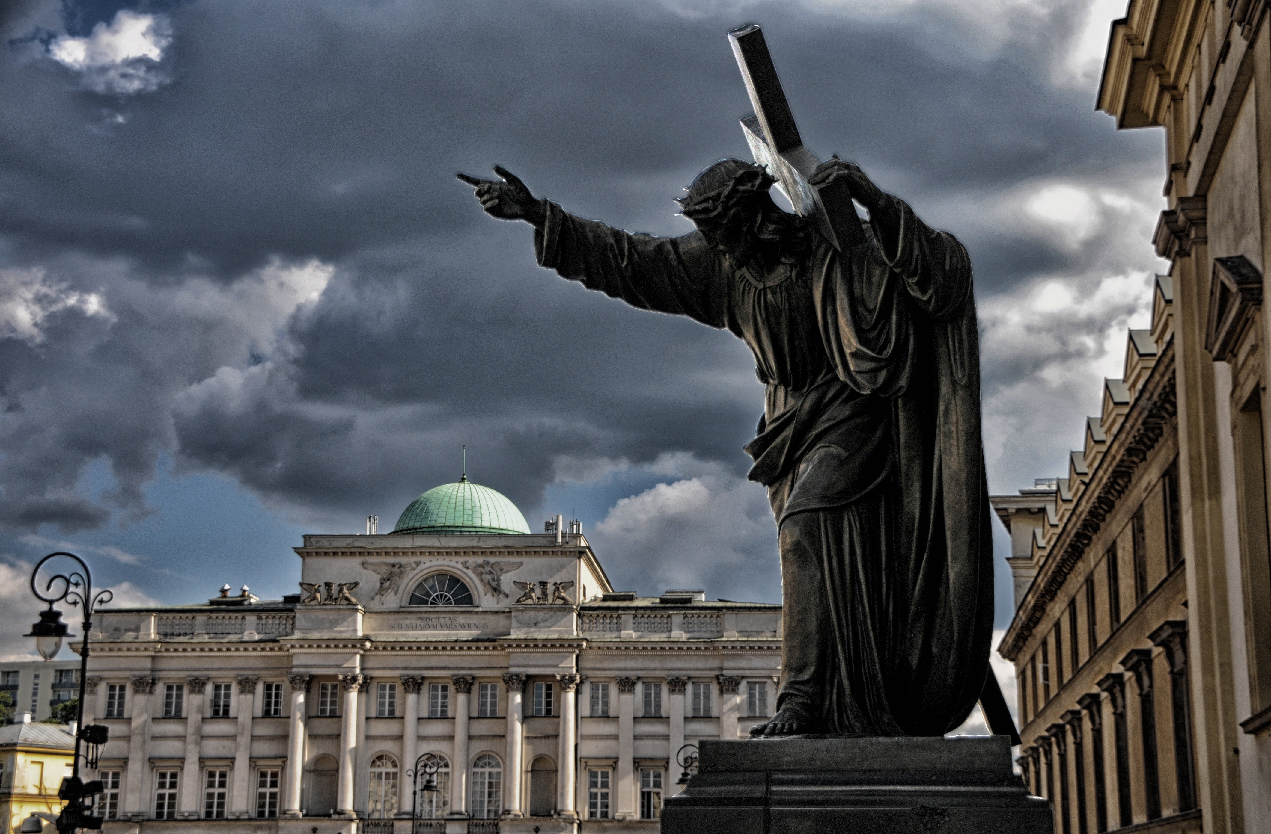 government, dome, grey, architecture, storm, outdoors, building exterior, warsaw, male likeness, travel, human representation, built structure, cloud - sky, HD Wallpaper
