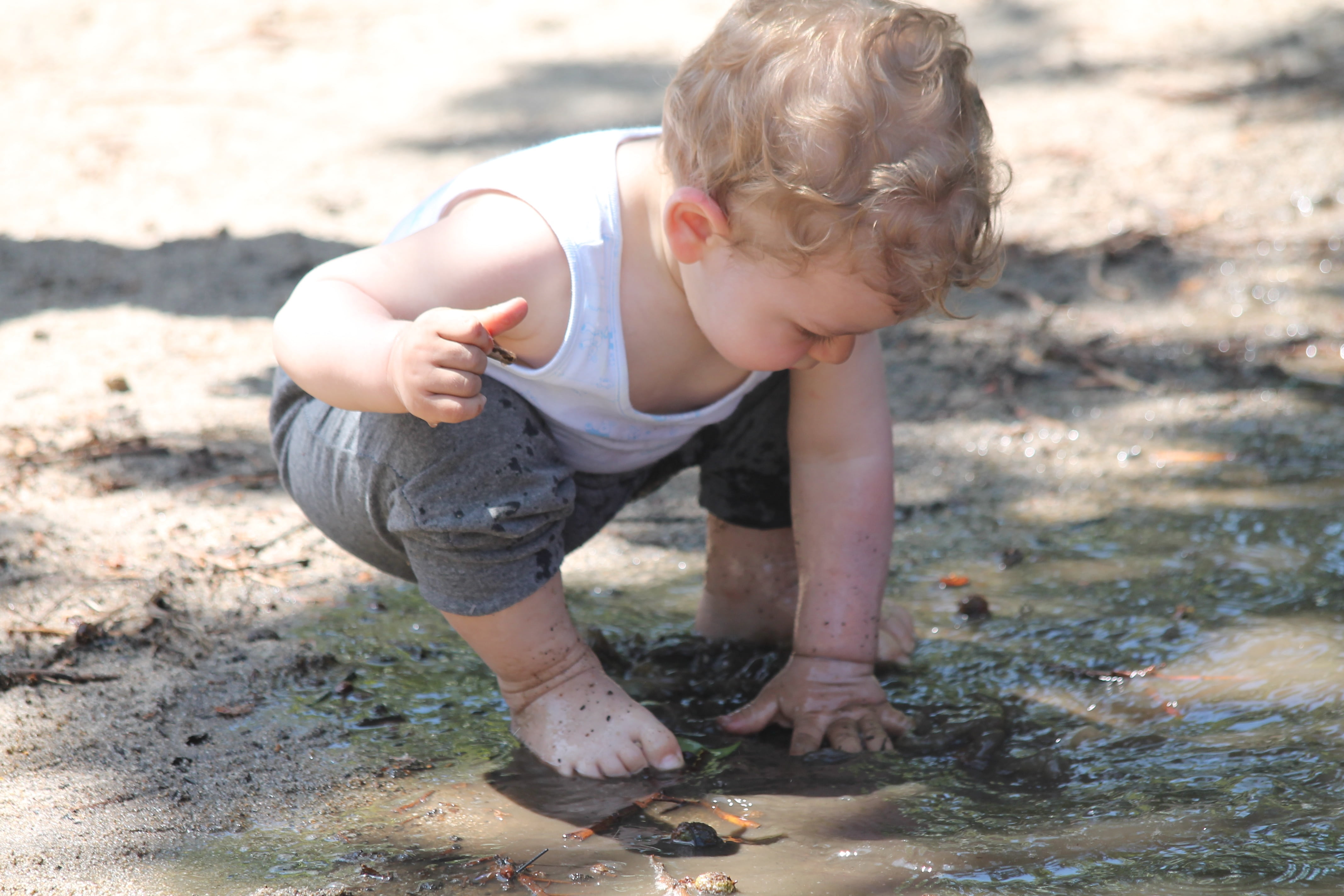 dirty, hair, real people, caucasian Ethnicity, bimbo, cute, day, puddle, males, outdoors, offspring, hands, play, 4K, casual clothing, one person, small, HD Wallpaper