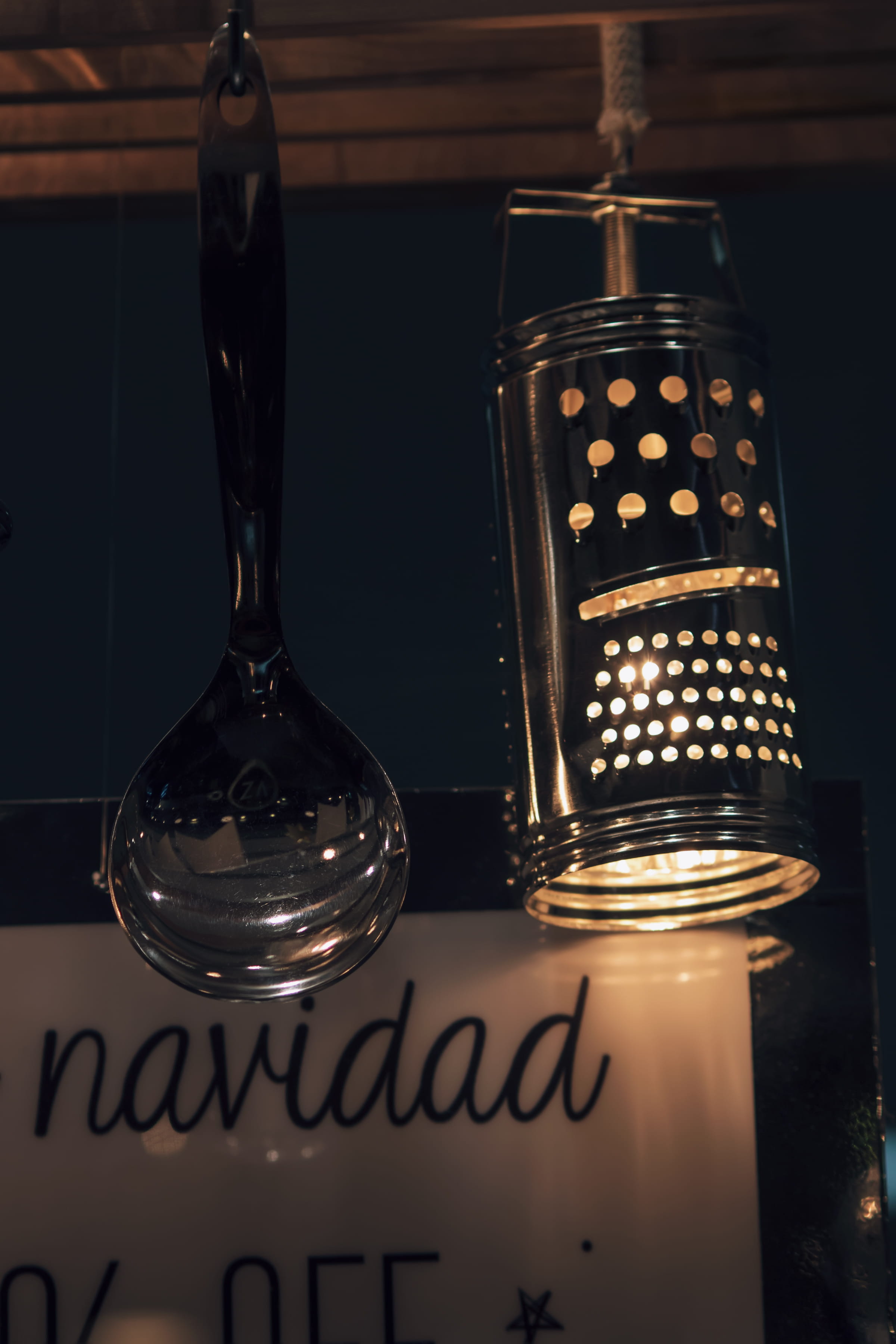 glass, capital letter, buenos aires, text, grater, argentina, western script, no people, lamp, 2K, table, communication, black color, jar, close-up, still life, Phone HD Wallpaper