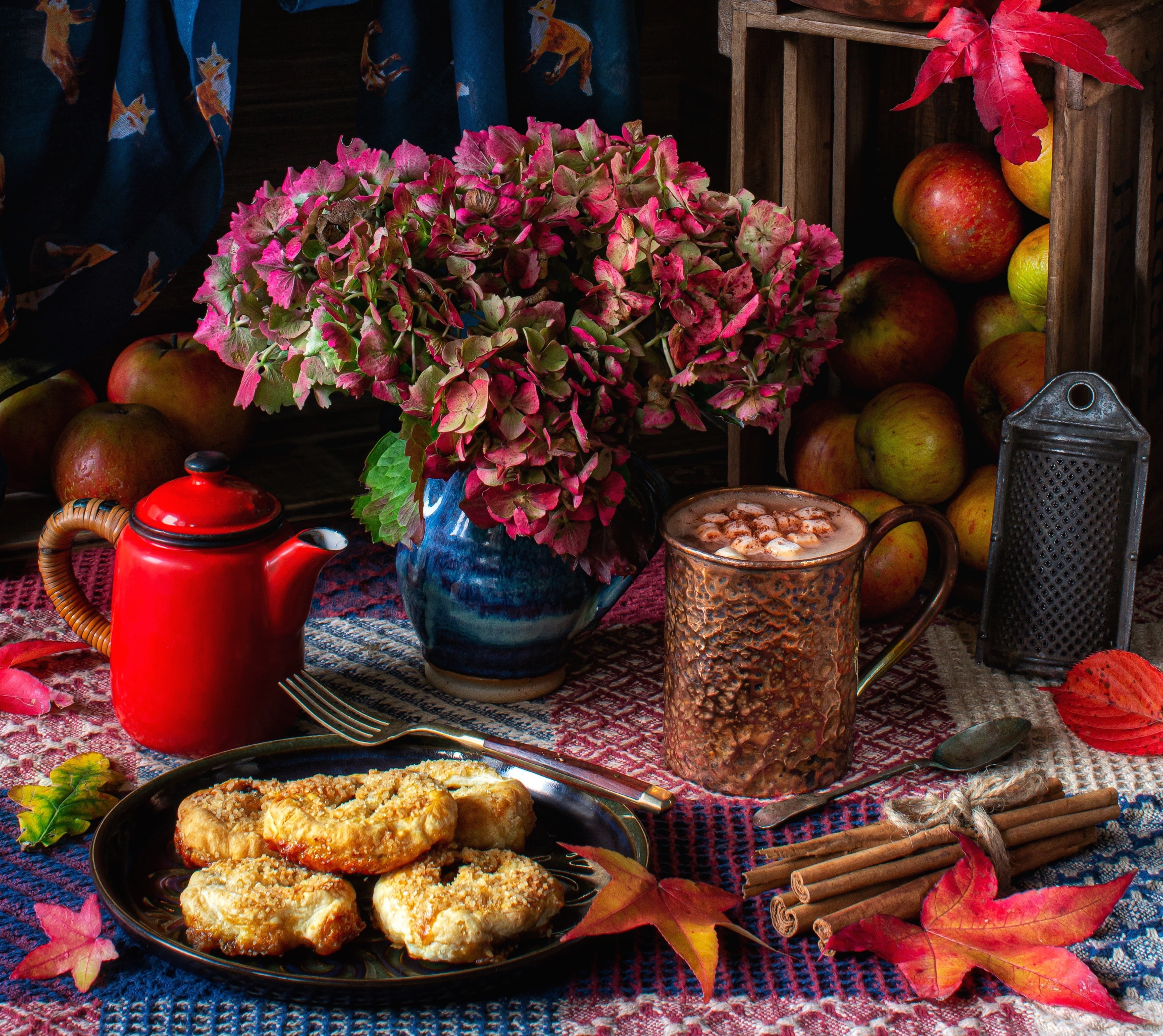 still life, flowers, hydrangea, leaves, grater, apples, kettle, hot chocolate, 2K, cinnamon, cookies, HD Wallpaper