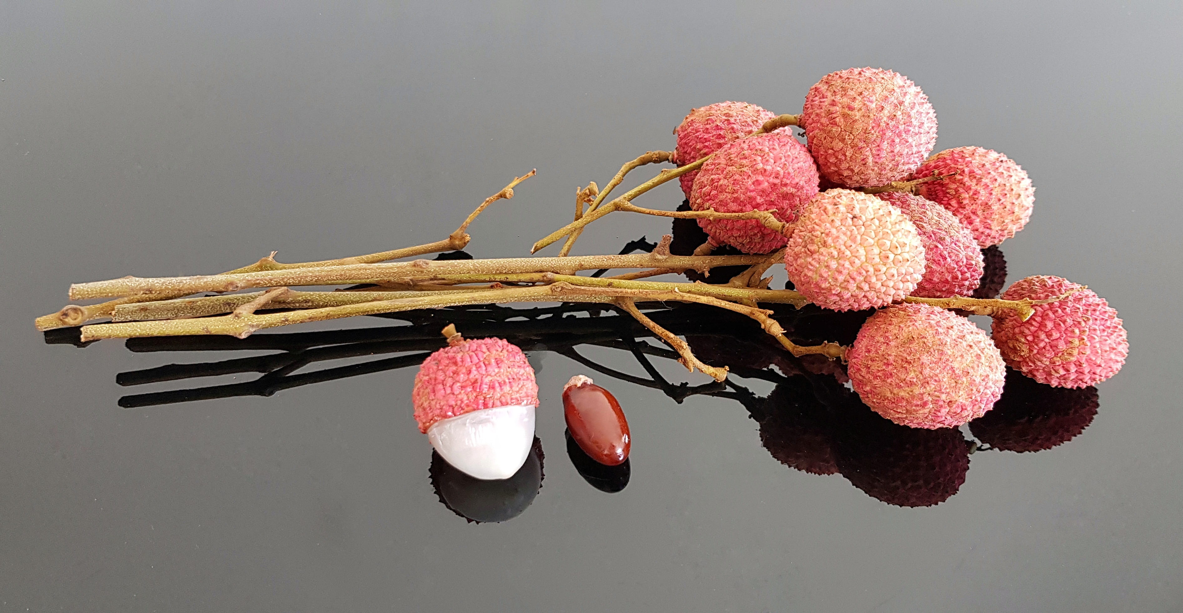 wellbeing, 2K, lychee, indoors, healthy, gray background, desktop, studio shot, red, soapberry family, food, colored background, freshness, food and drink, HD Wallpaper