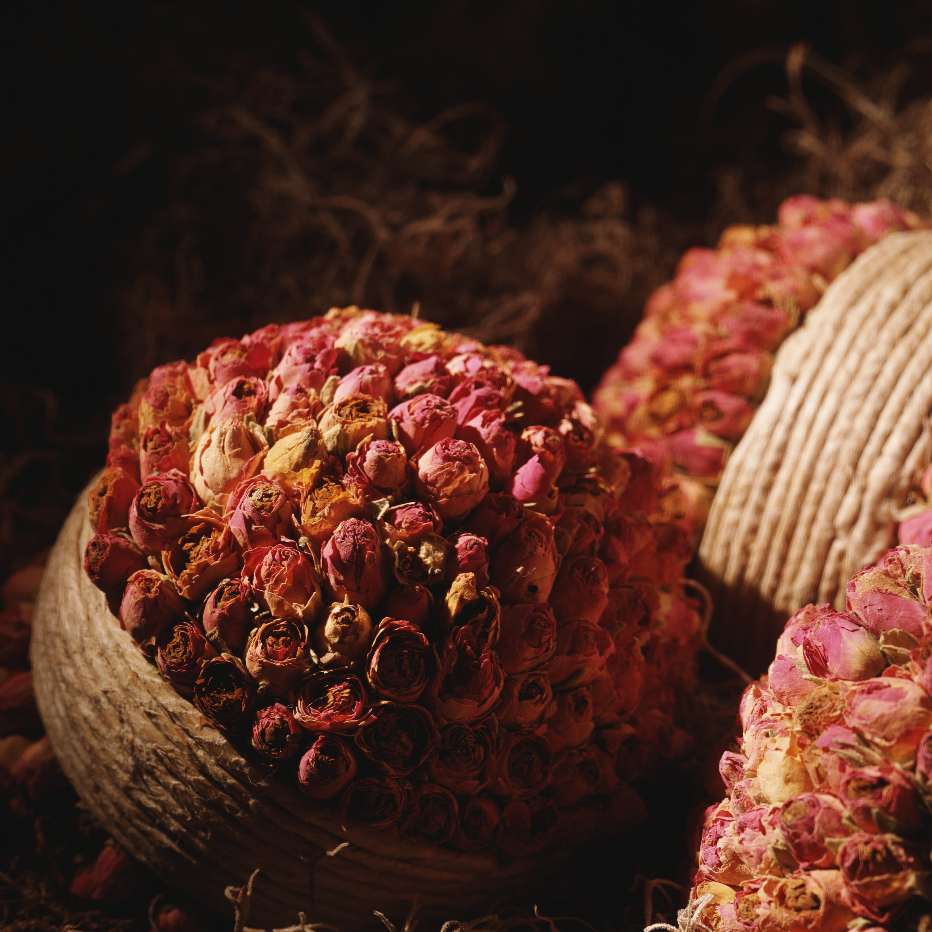 petal, food and drink, still life, food, flower head, fruit, for sale, close-up, focus on foreground, litchi, 2K, freshness, indoors, arrangement, gourmet, Phone HD Wallpaper