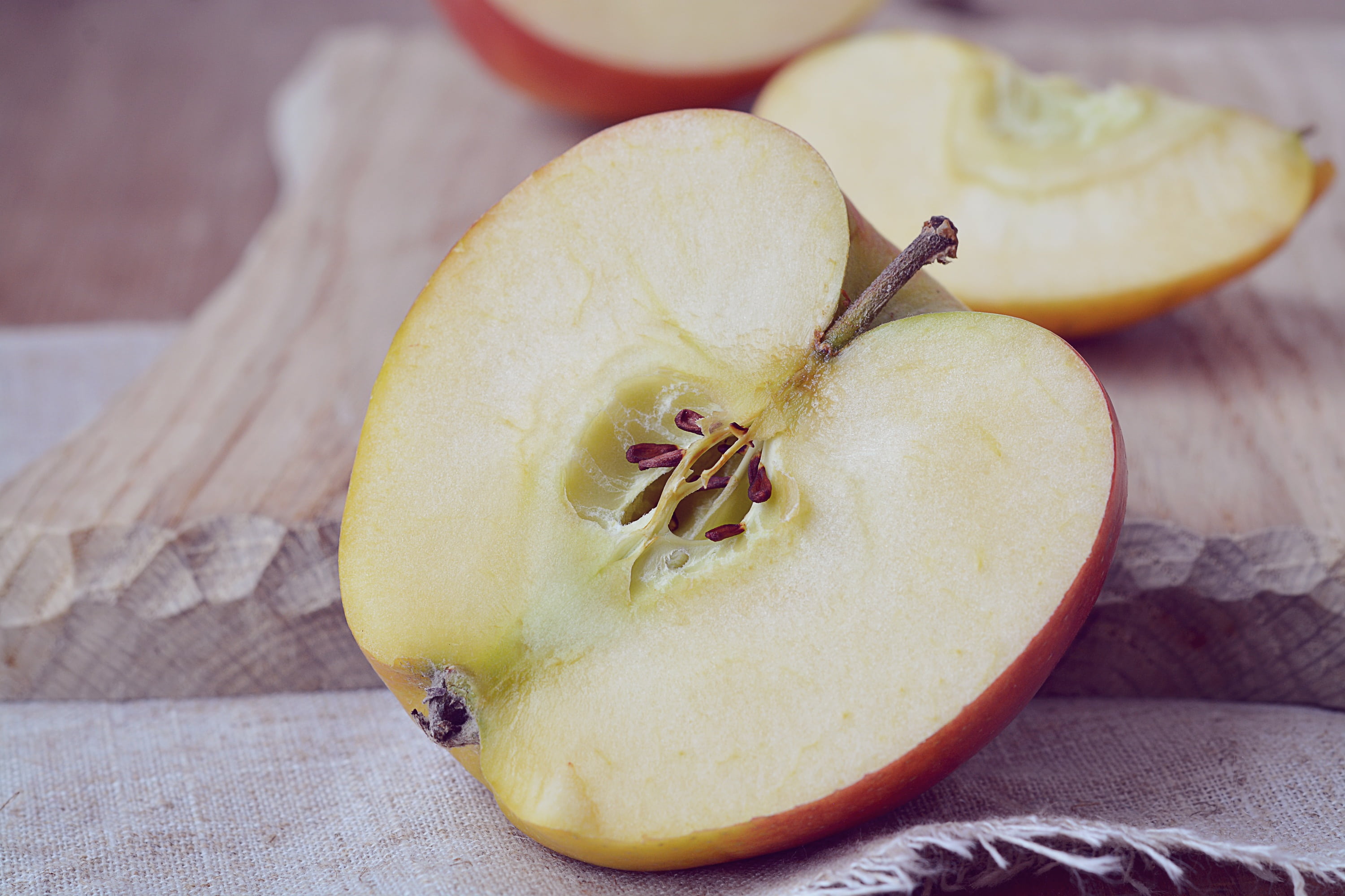 organic, chopped, close-up, bio apple, bio, vitamin, cut, cutting board, dieting, table, wellbeing, vegetarian Food, close, frisch, no people, healthy, HD Wallpaper