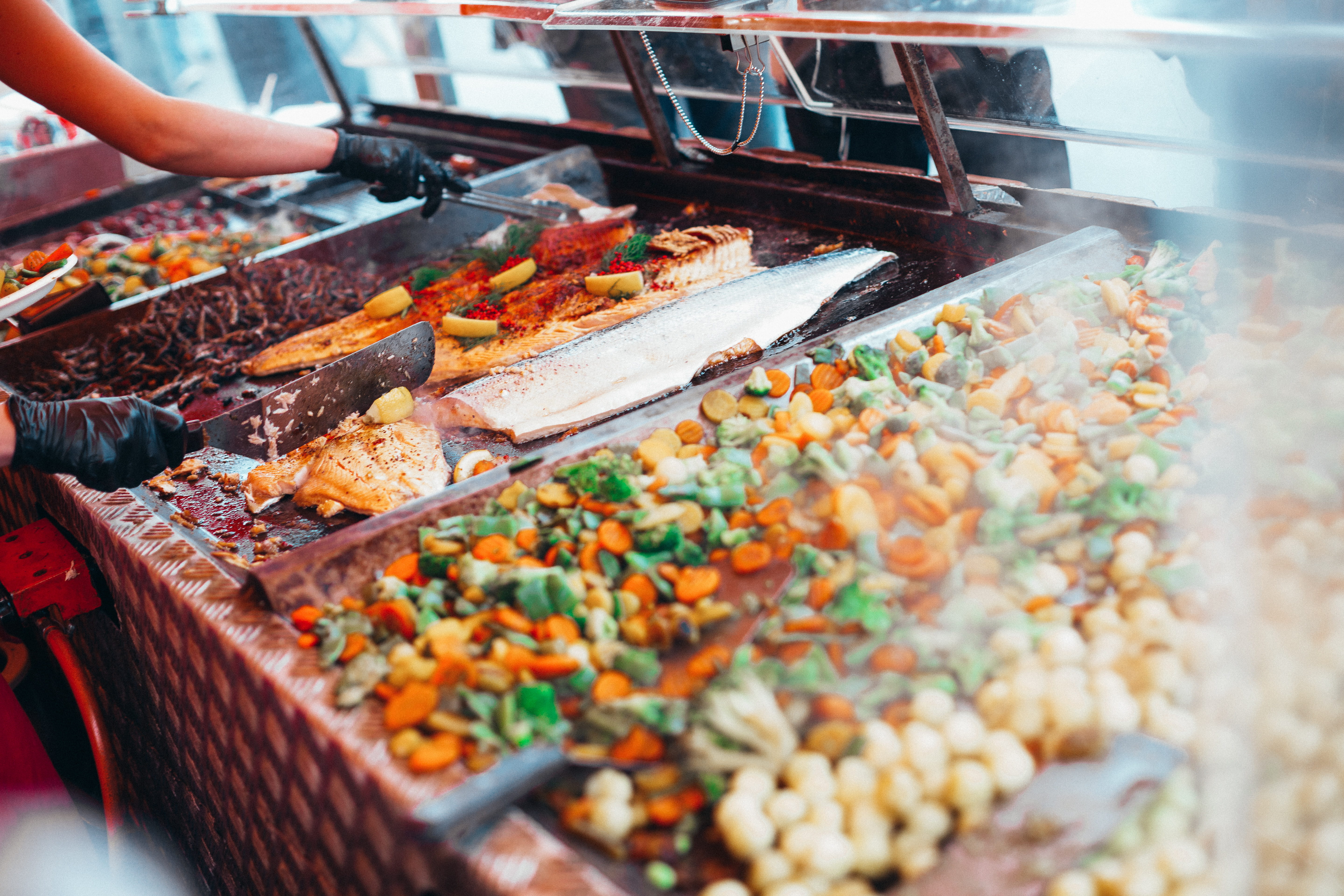 cuisine, meal, healthy, tasty, vegetable, bain, marie, restaurant, market, one person, delicious, photography, meat, human body part, counter, preparing food, HD Wallpaper