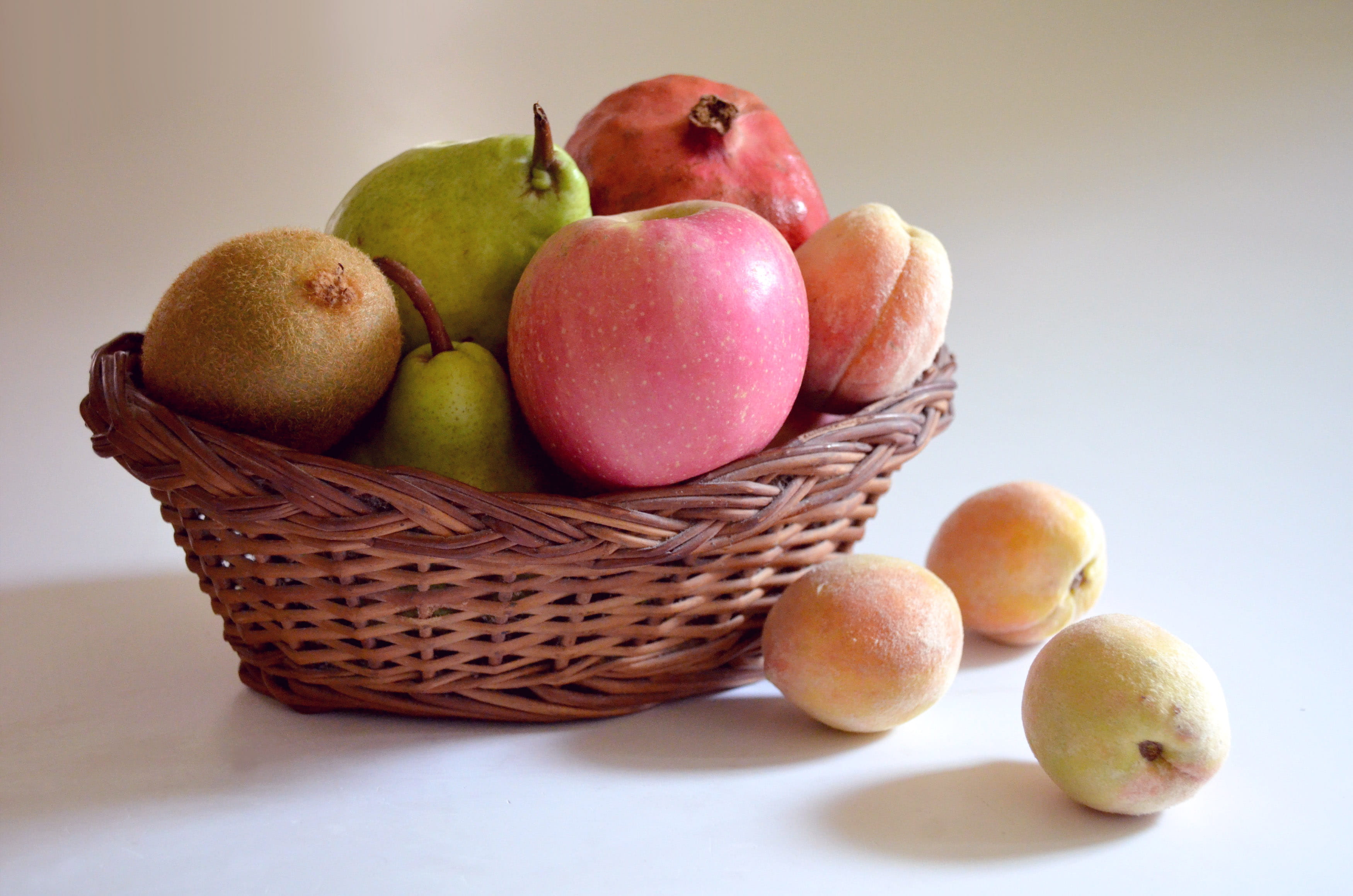 wicker, no people, variation, food, container, apple - fruit, basket, still life, large group of objects, apple, pear, 2K, group of objects, wellbeing, HD Wallpaper