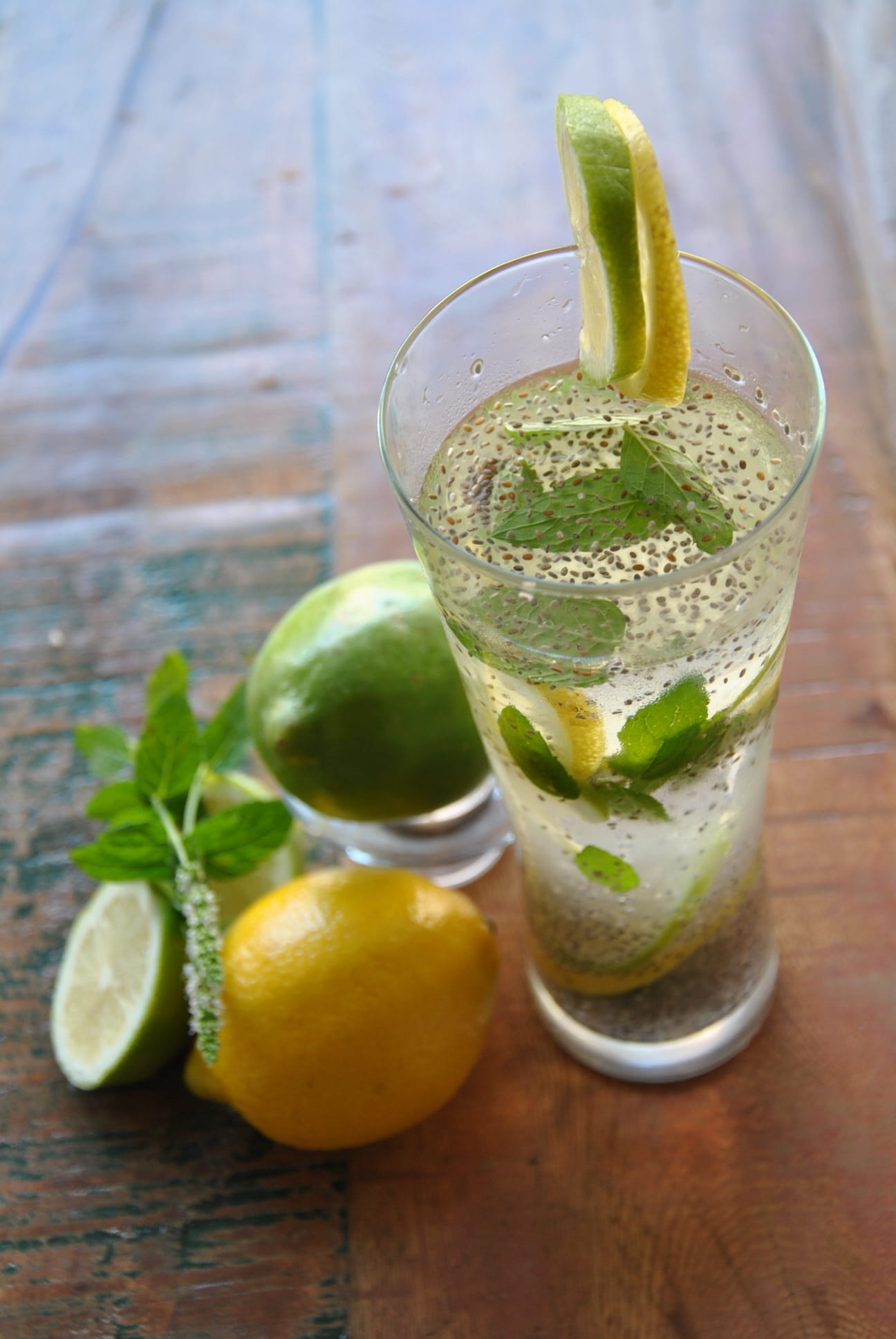 food and drink, mint leaf - culinary, healthy, mediterranean fruit, summer, moisturizing, slice, 1080P, citrus fruit, wood - material, Chia, green, leaf, Phone HD Wallpaper